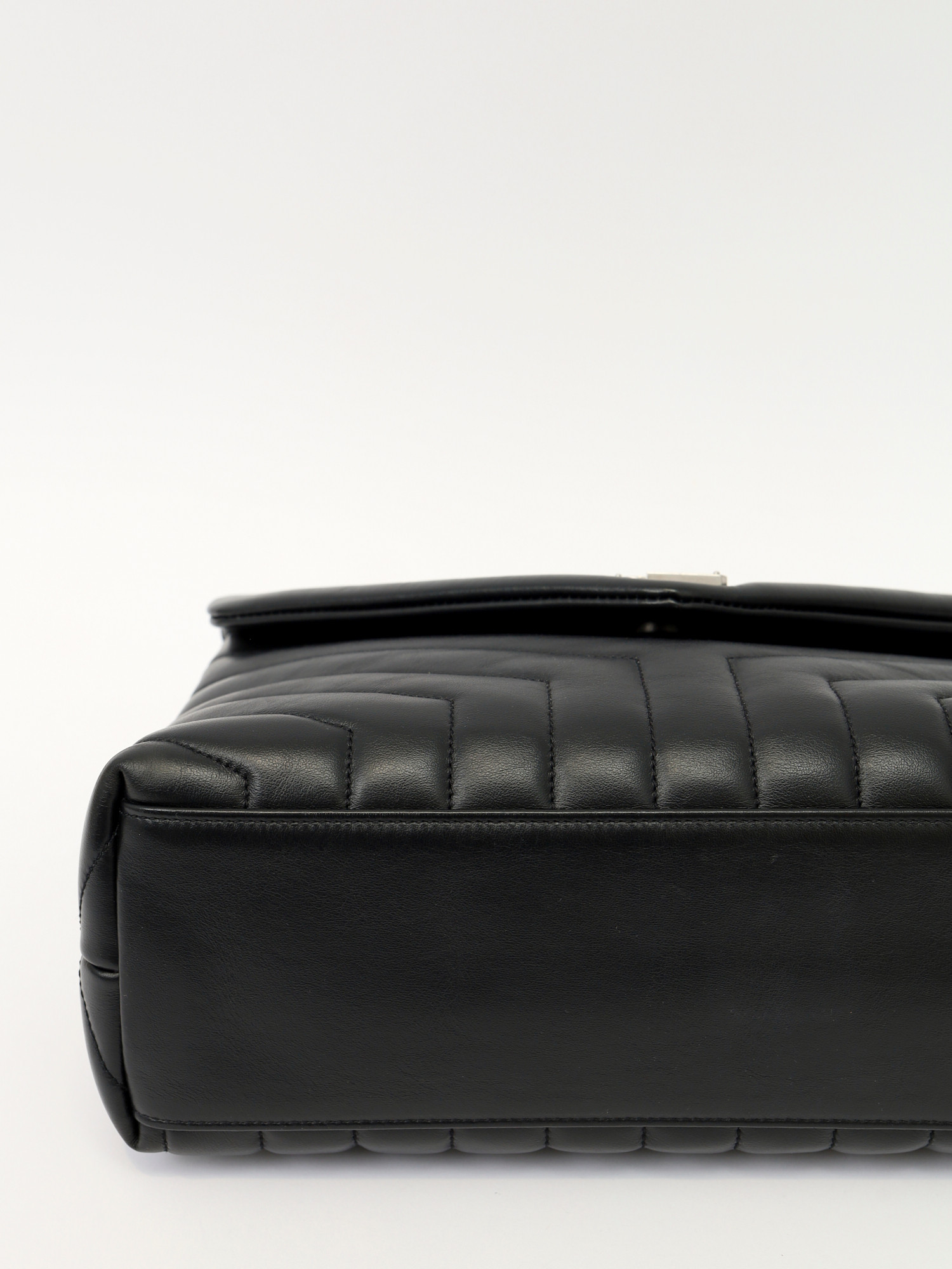 Saint Laurent Loulou 6