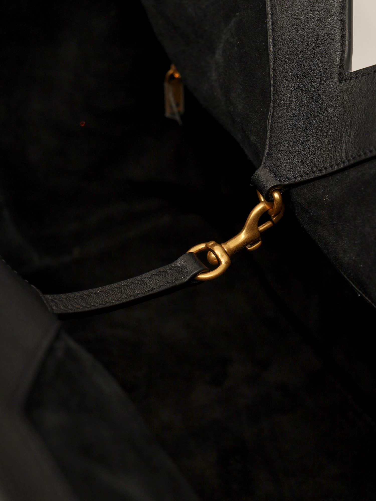 Saint Laurent Y 11