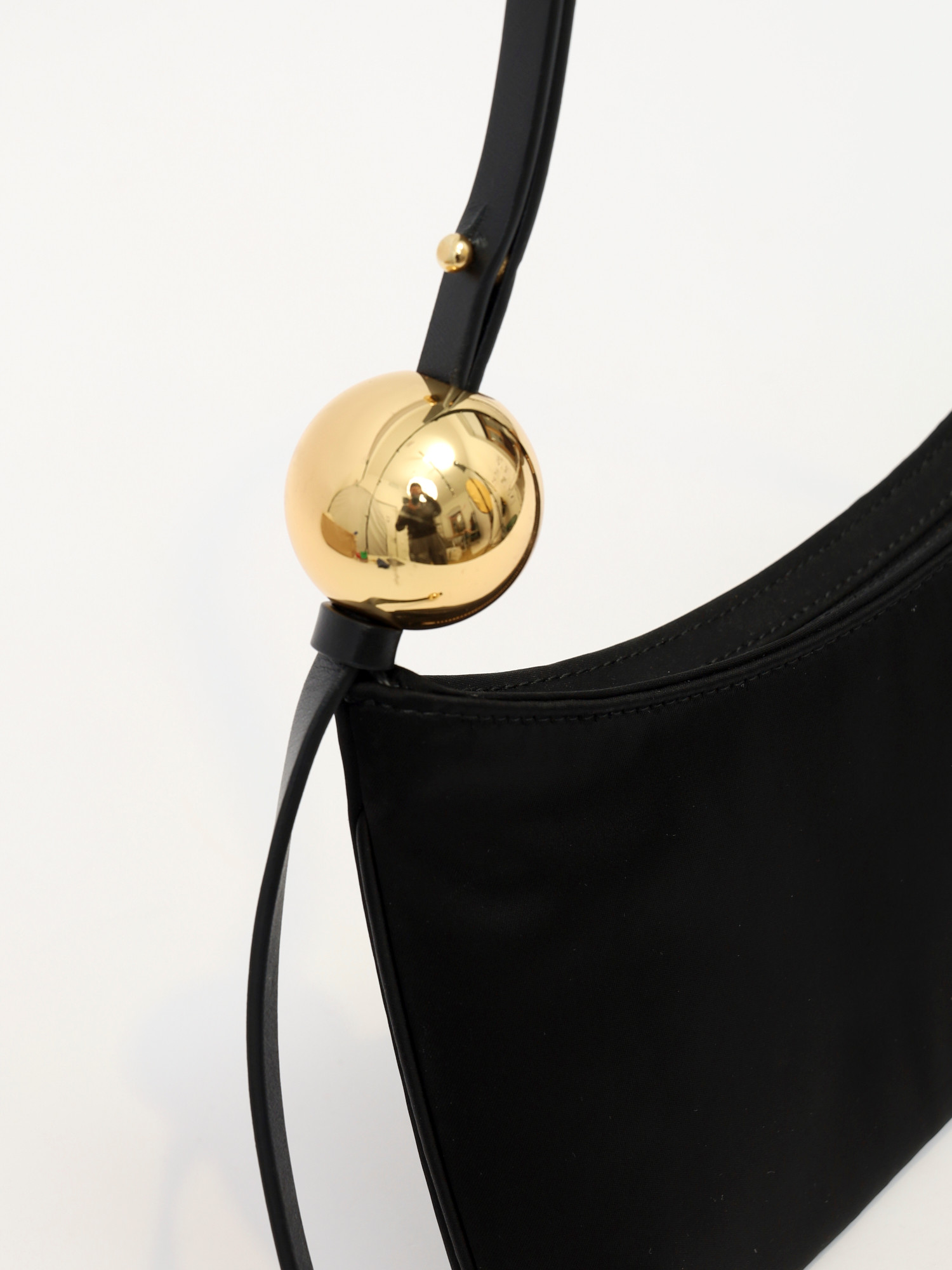 Jacquemus Le Bisou  6