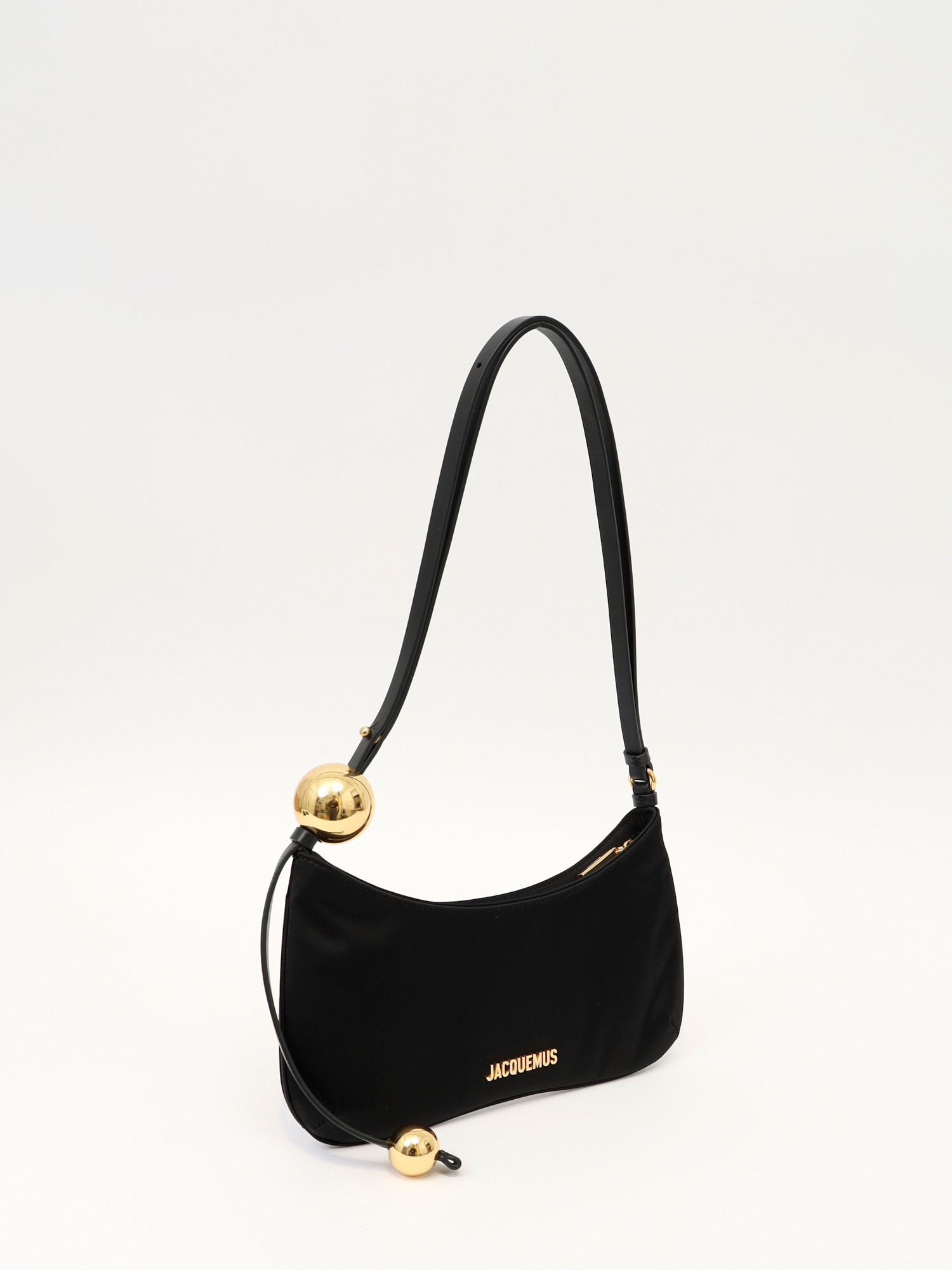 Jacquemus Le Bisou  2