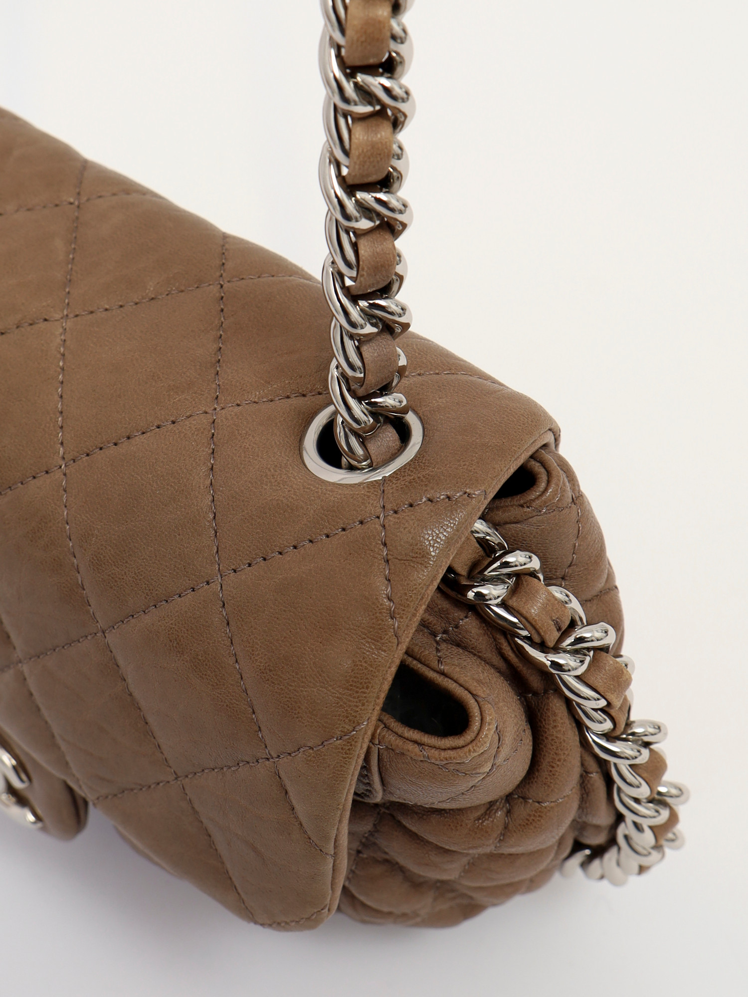 Chanel Chain Around  7