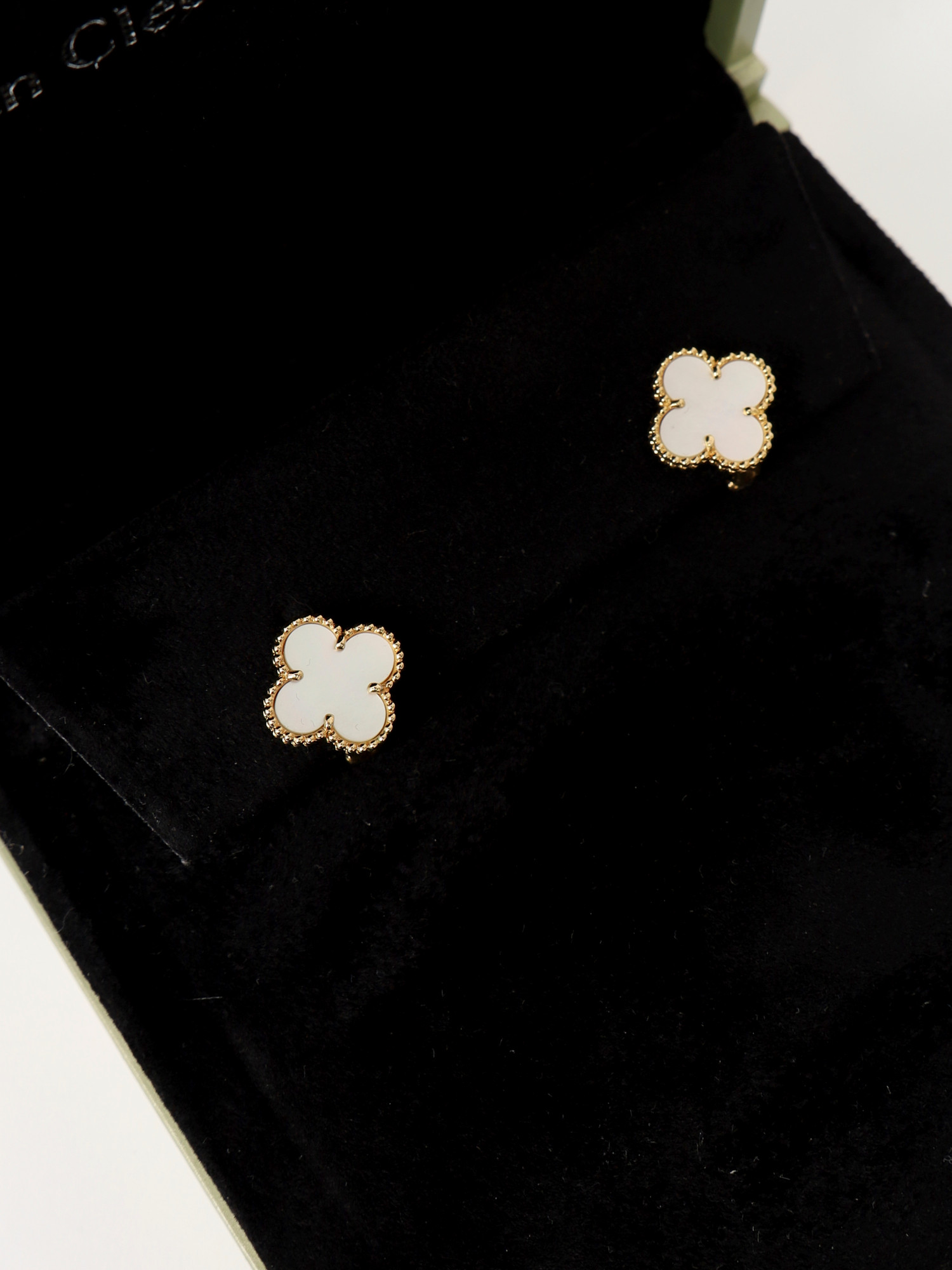 Van Cleef Alhambra  3