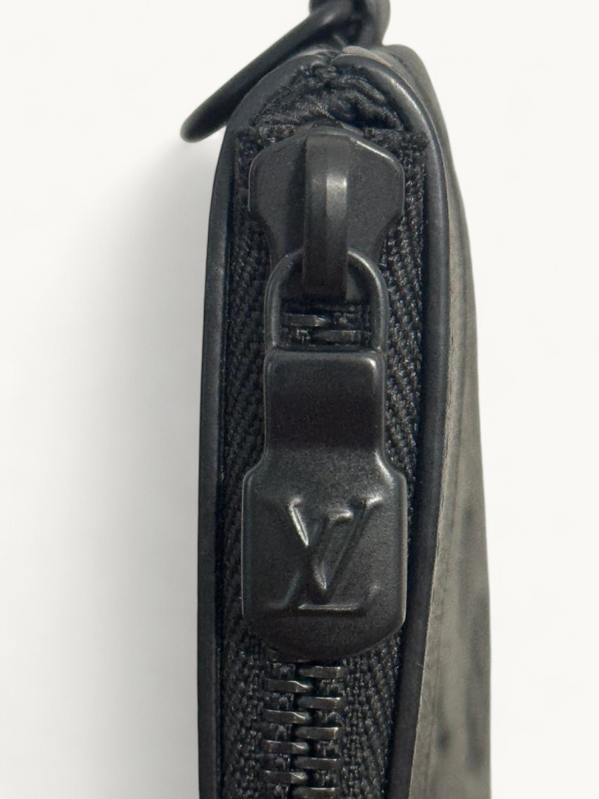 Сумки Louis Vuitton Pochette To-Go изображение #7