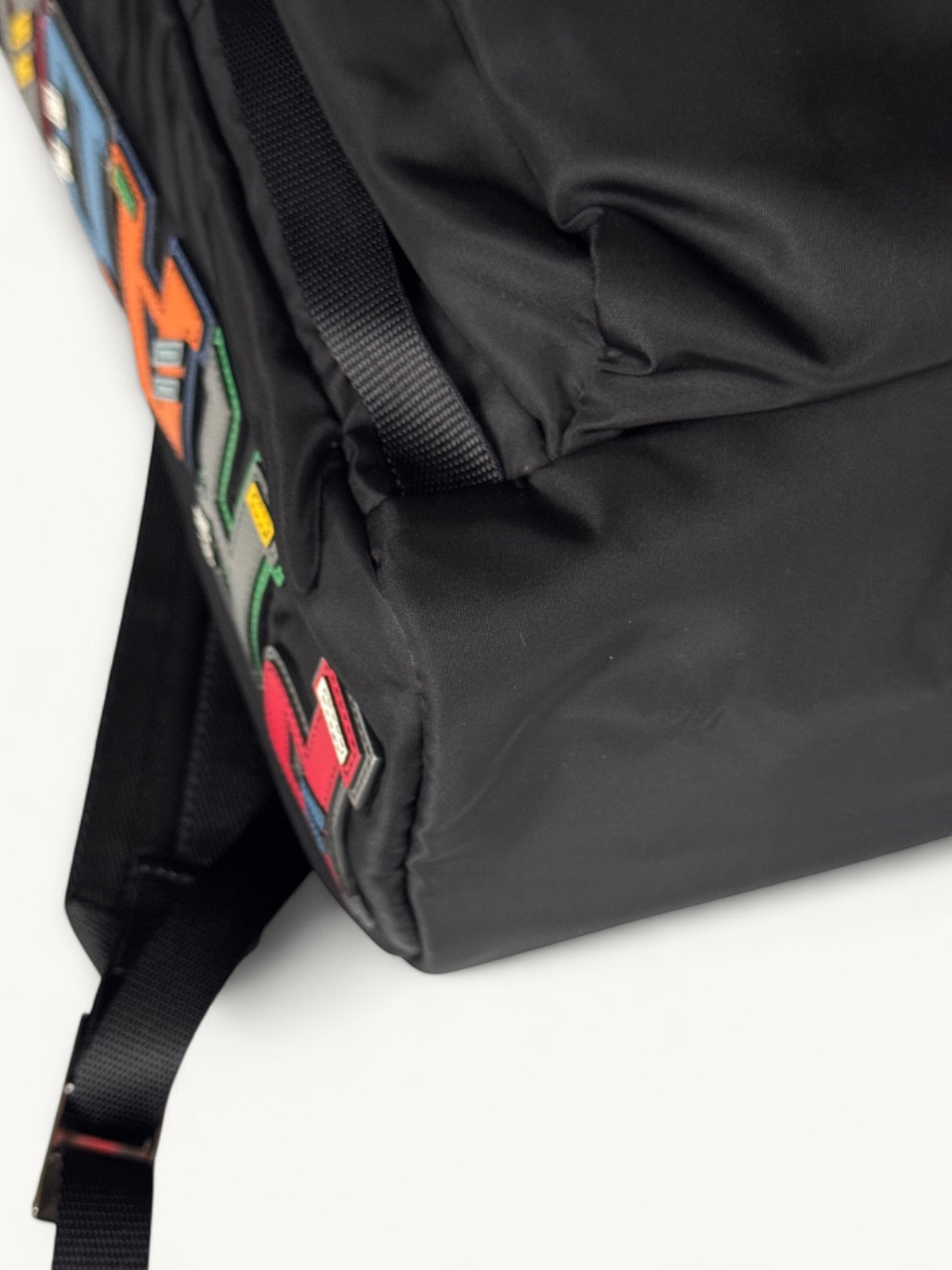 Prada Logo 8