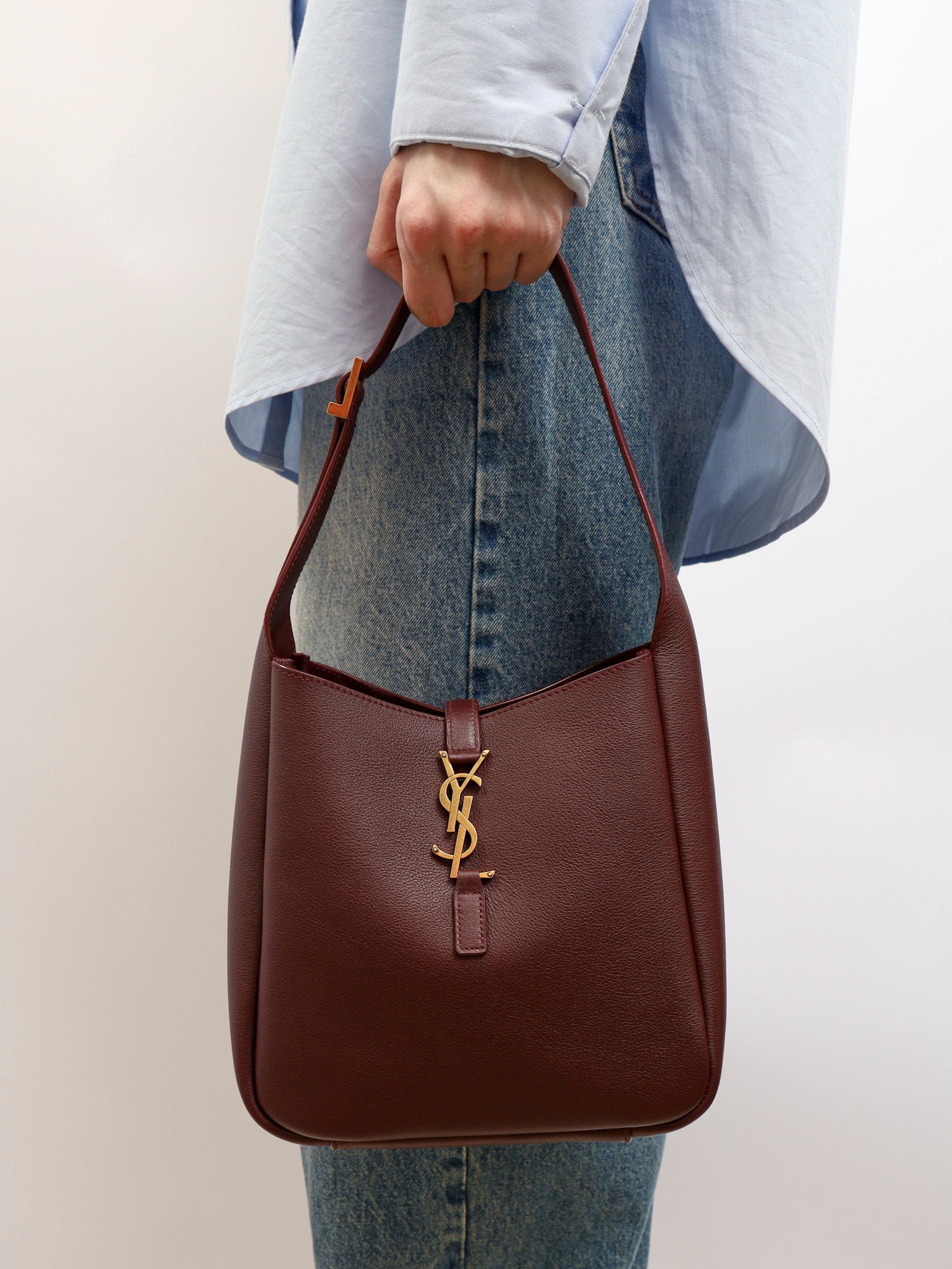 Saint Laurent Le 5 a 7  1