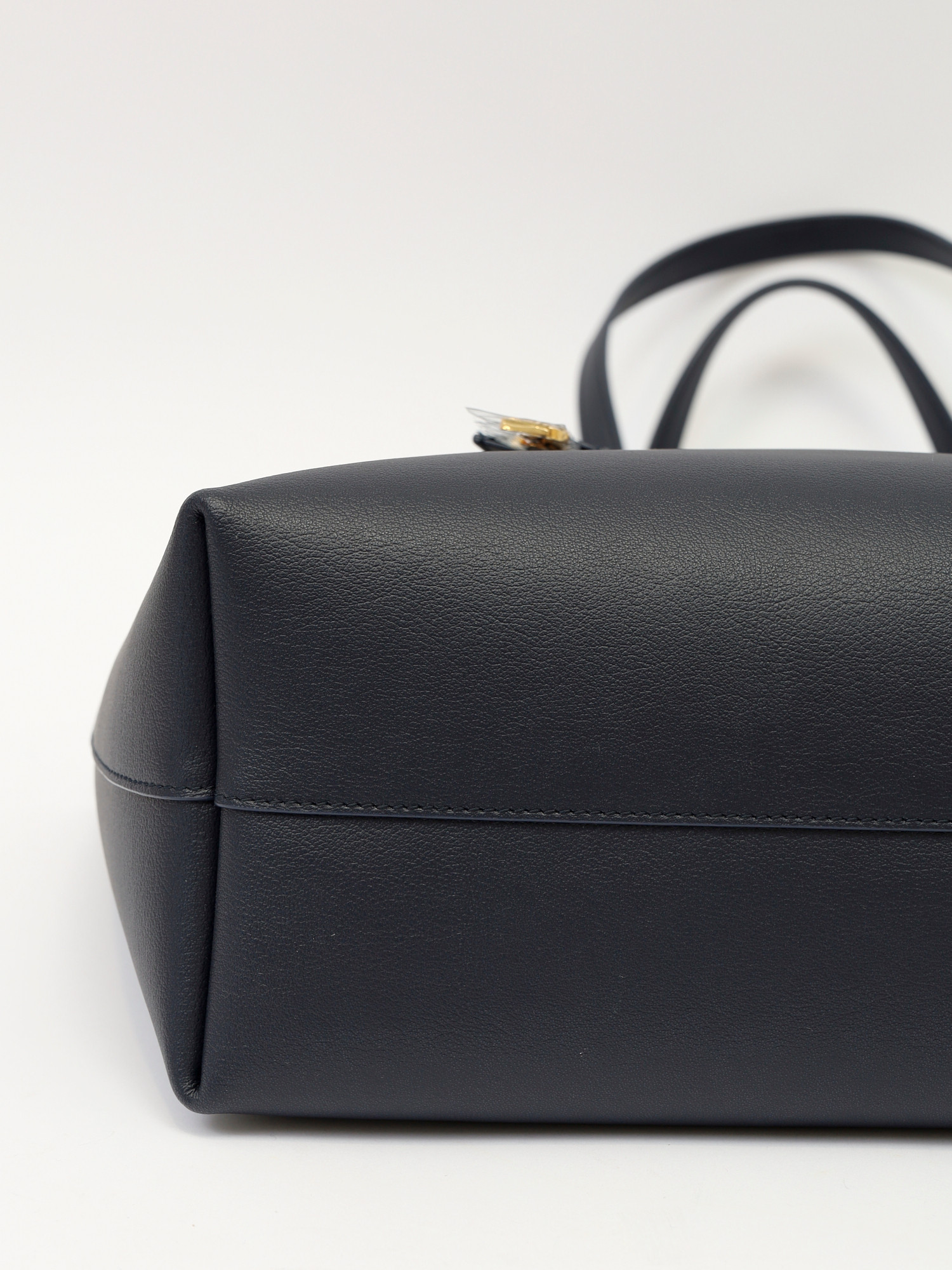 Saint Laurent Shopping 9