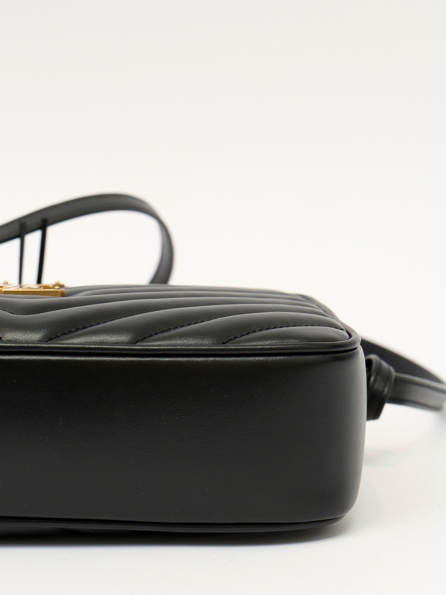 Saint Laurent Camera  10