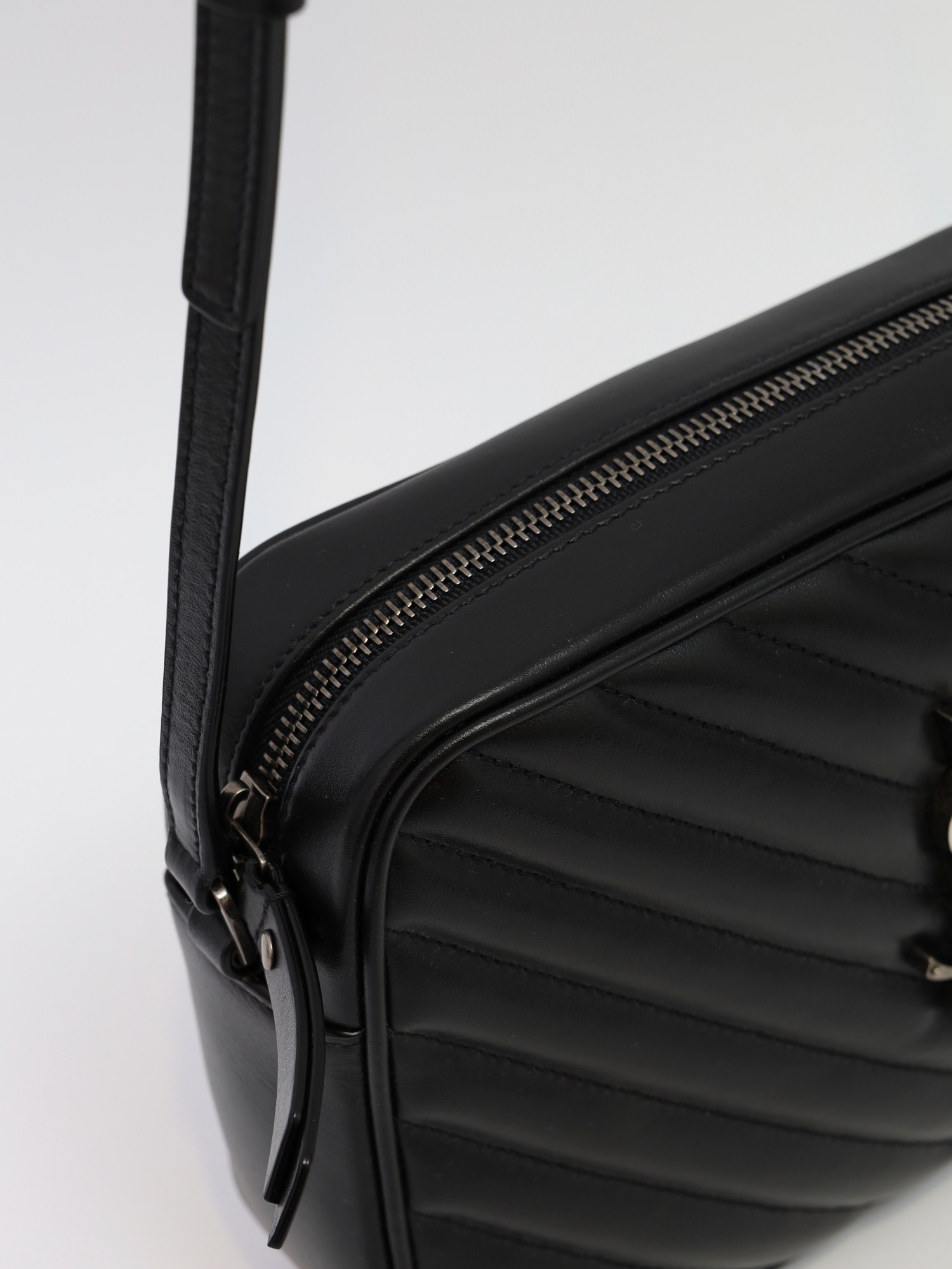 Saint Laurent Camera  6