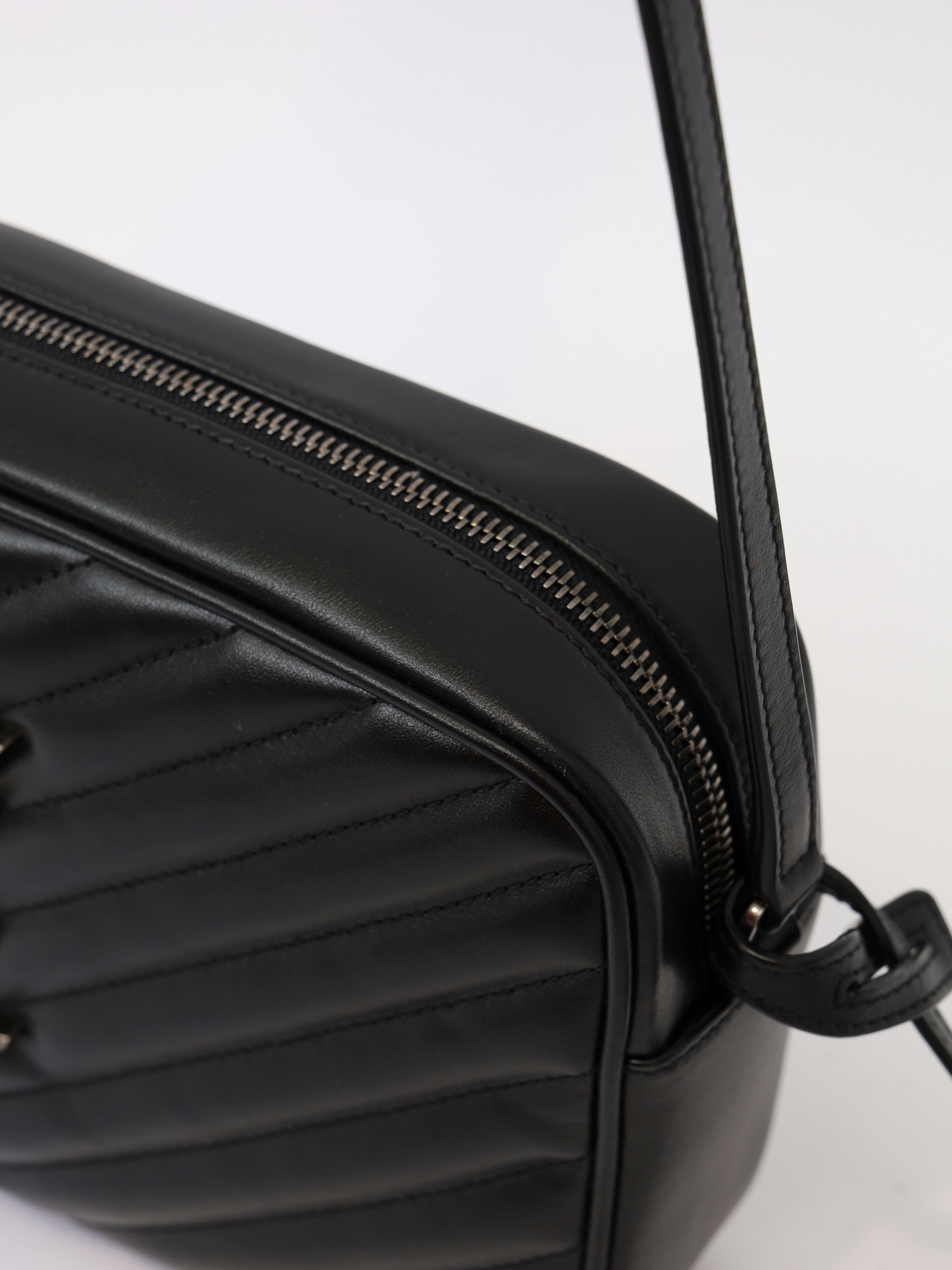 Saint Laurent Camera  7