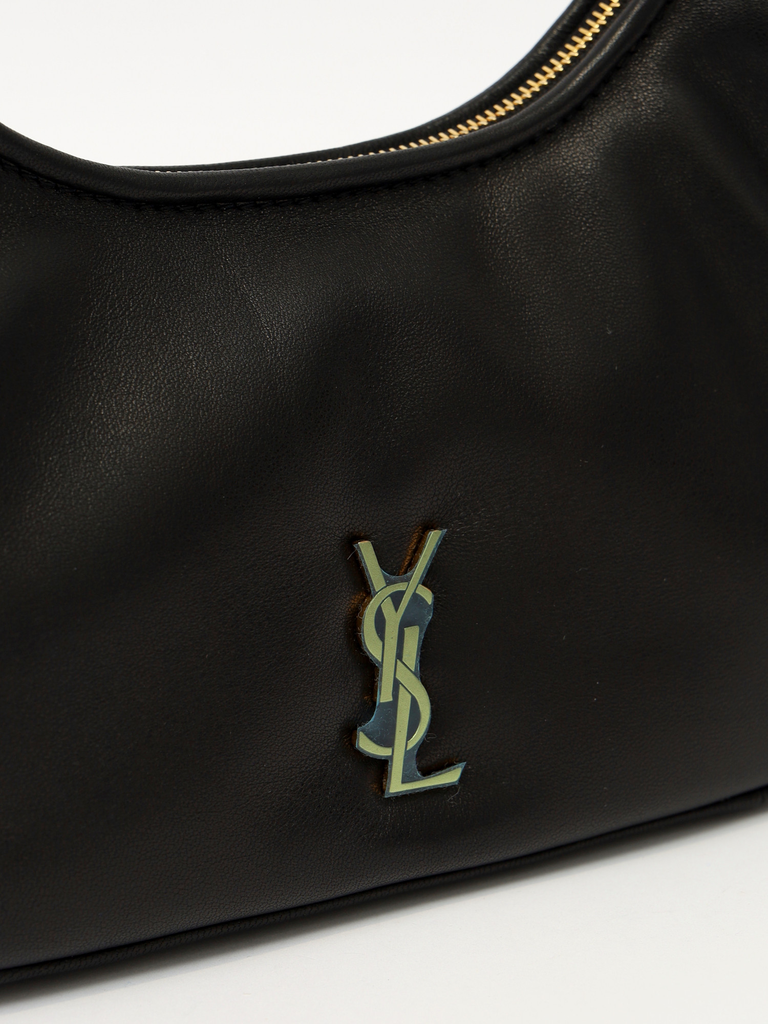 Saint Laurent Calypso 4