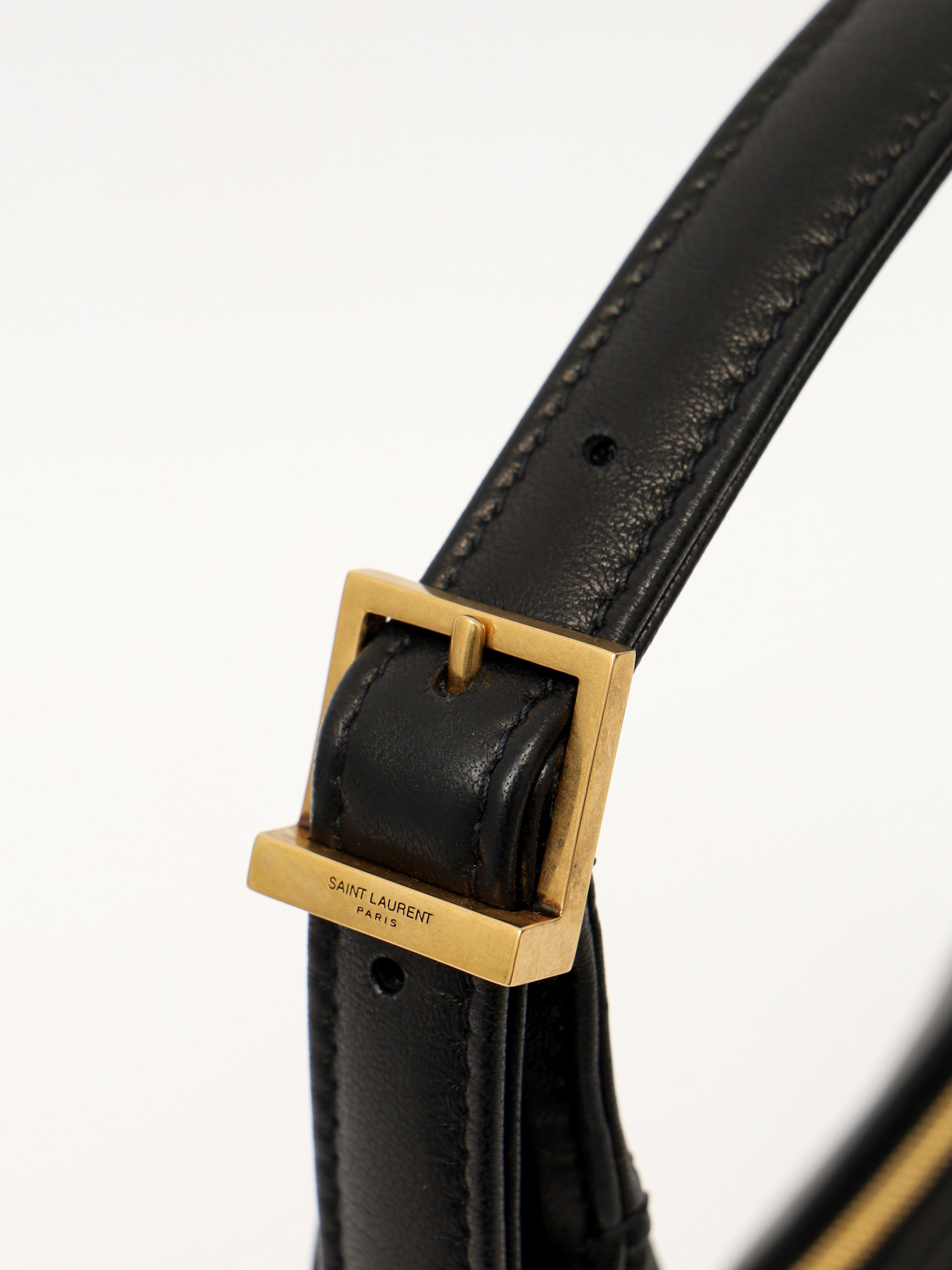 Saint Laurent Calypso 7