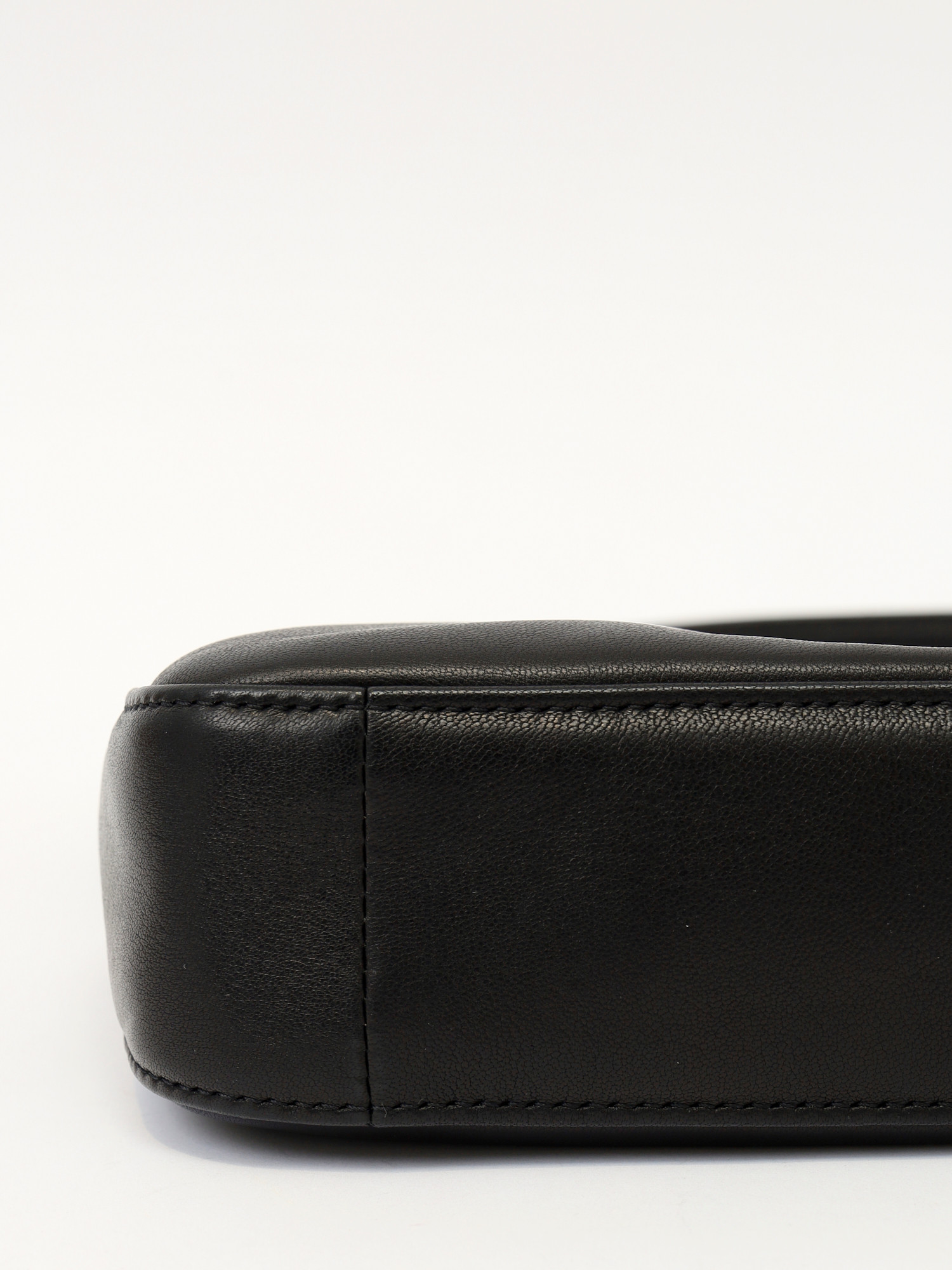 Saint Laurent Calypso 8