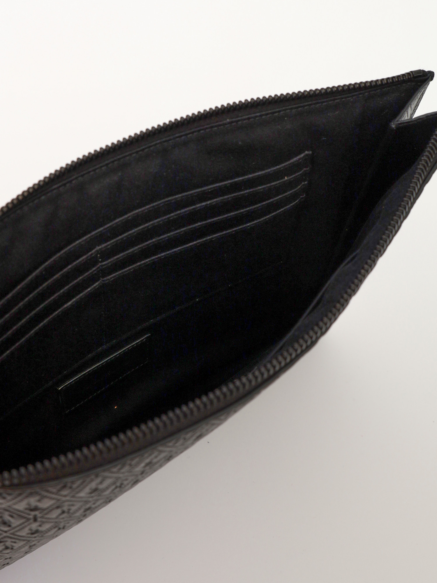 Saint Laurent Leather Bag  10