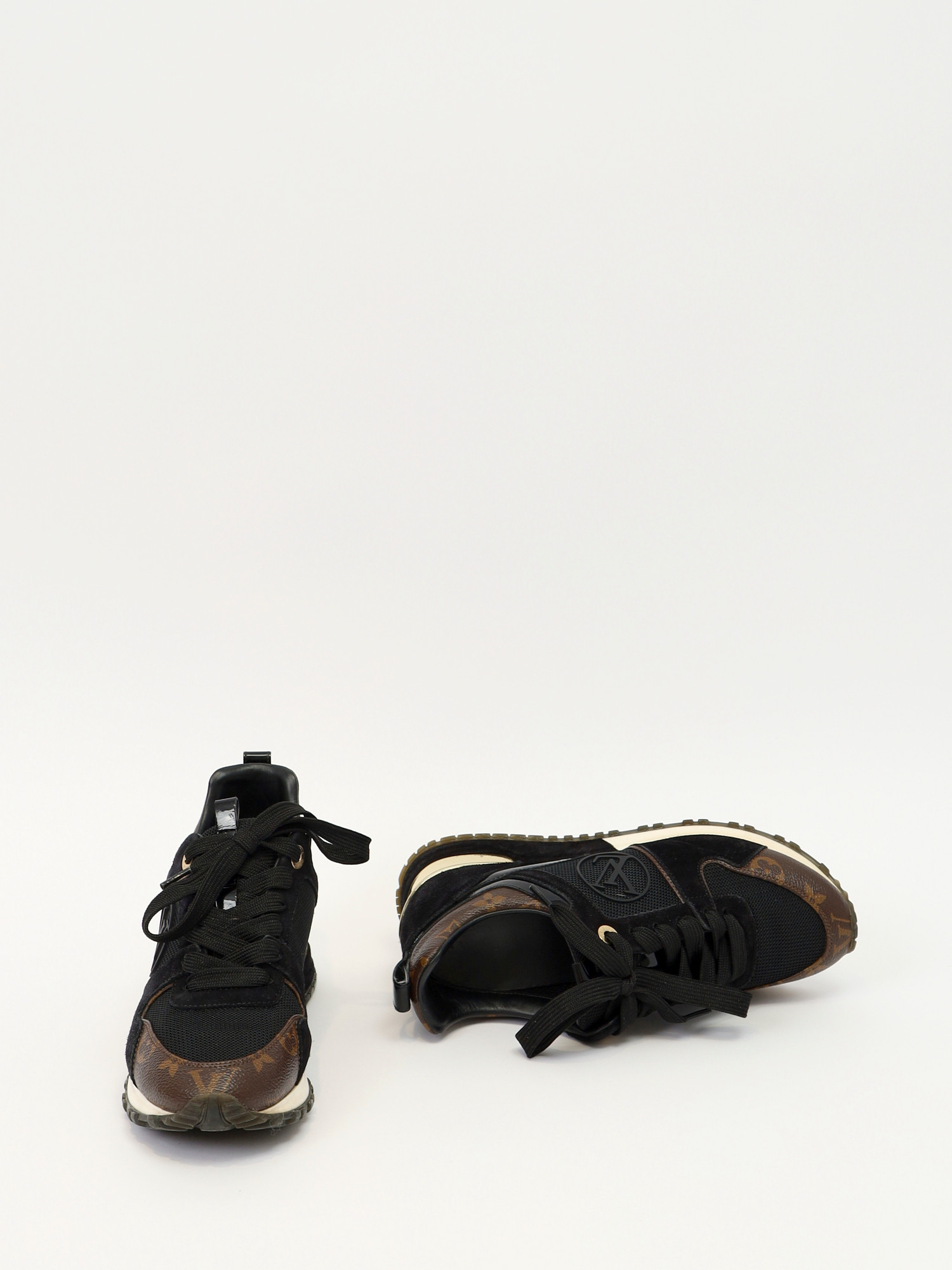 Louis Vuitton  36.5 5