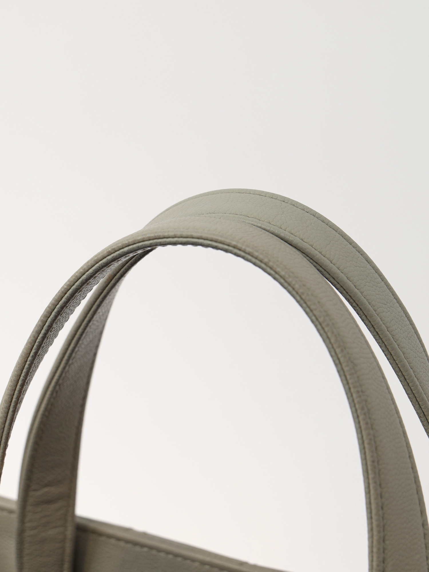 Chanel Business Affinity 8