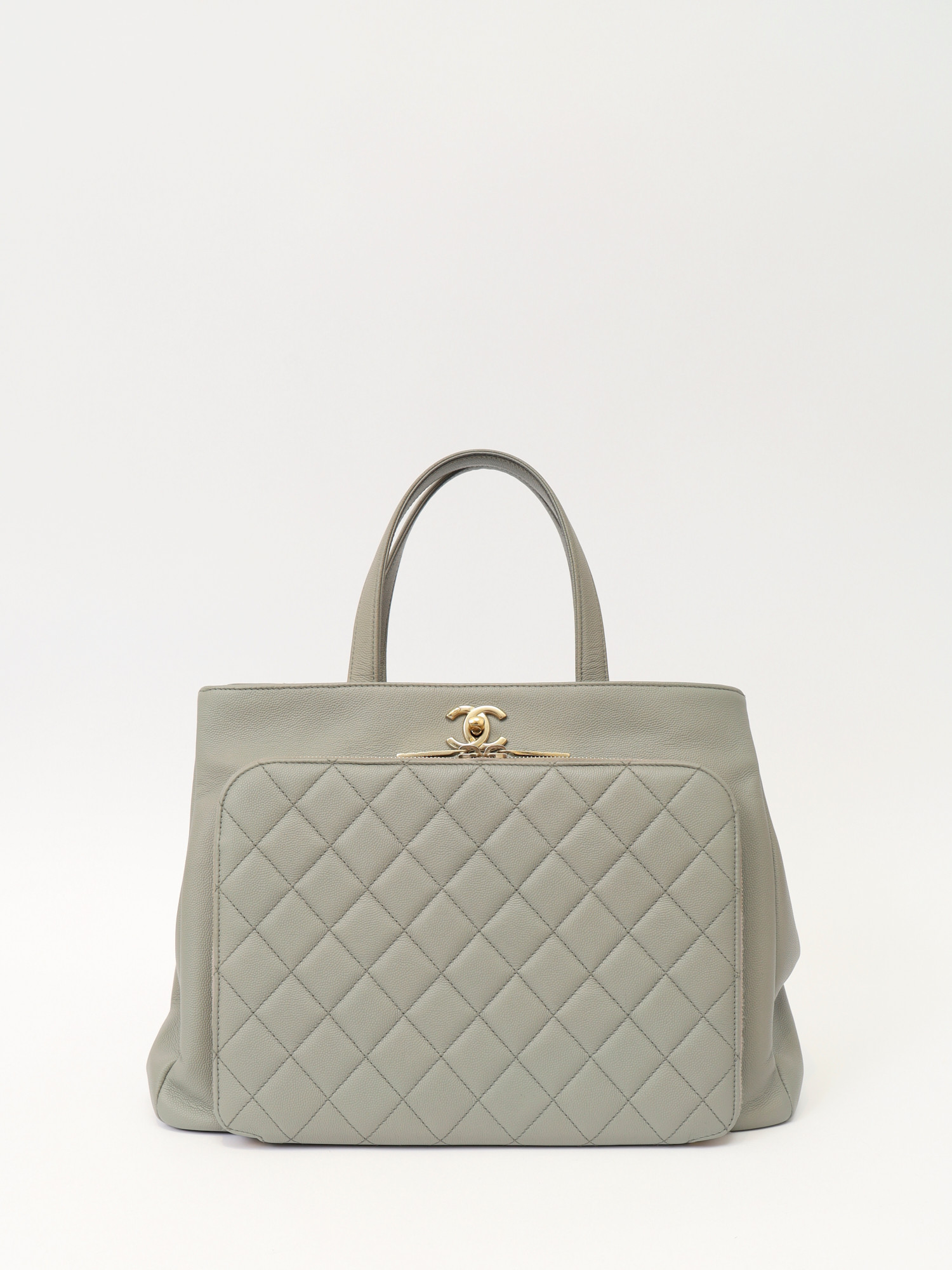 Chanel Business Affinity 0