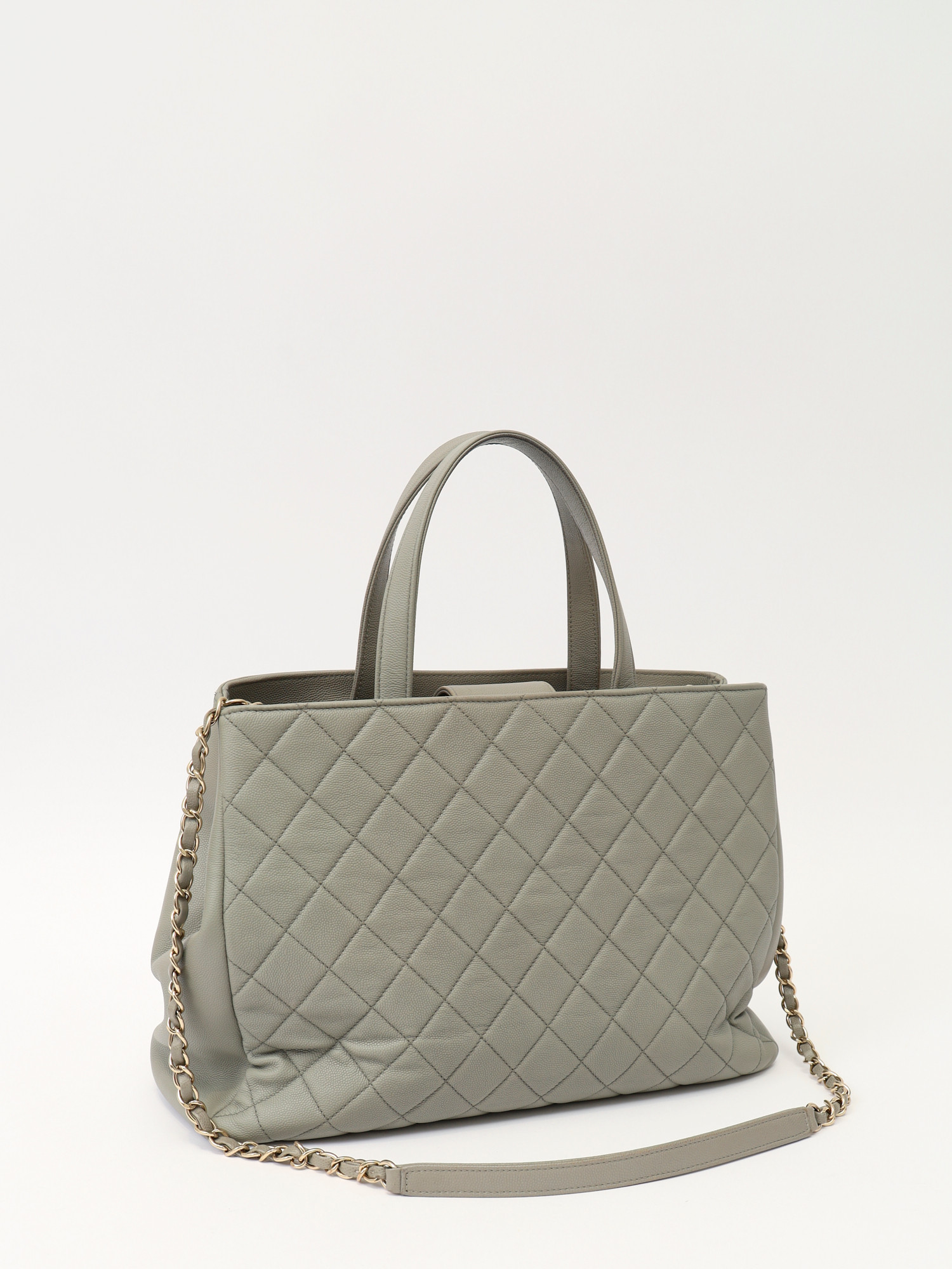 Chanel Business Affinity 3