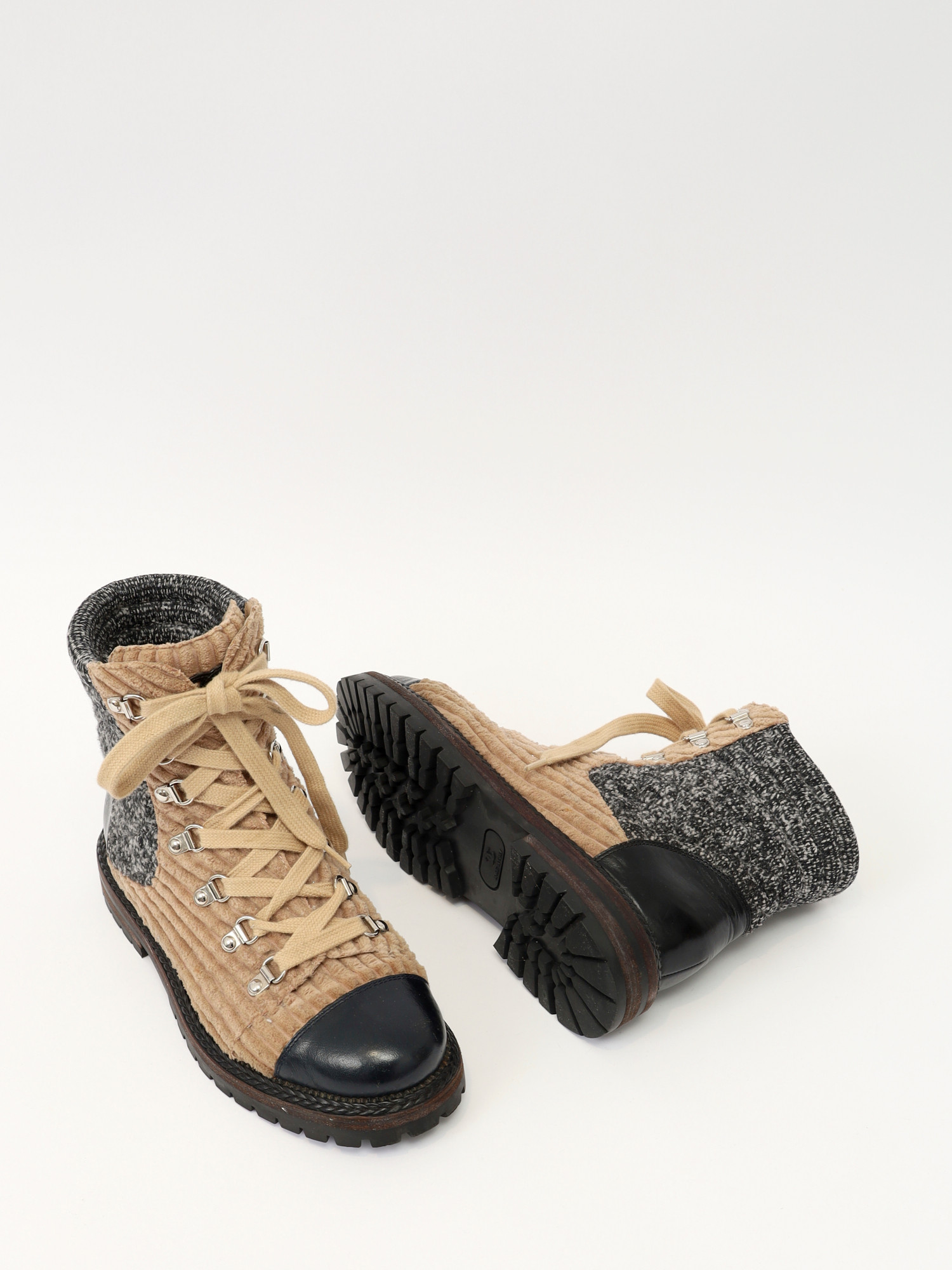 Chanel Shoes 38.5 10