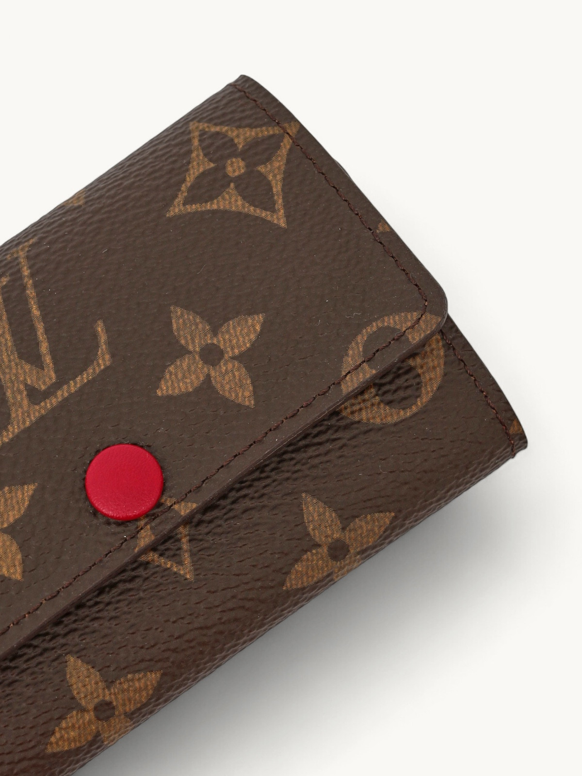 Louis Vuitton   5