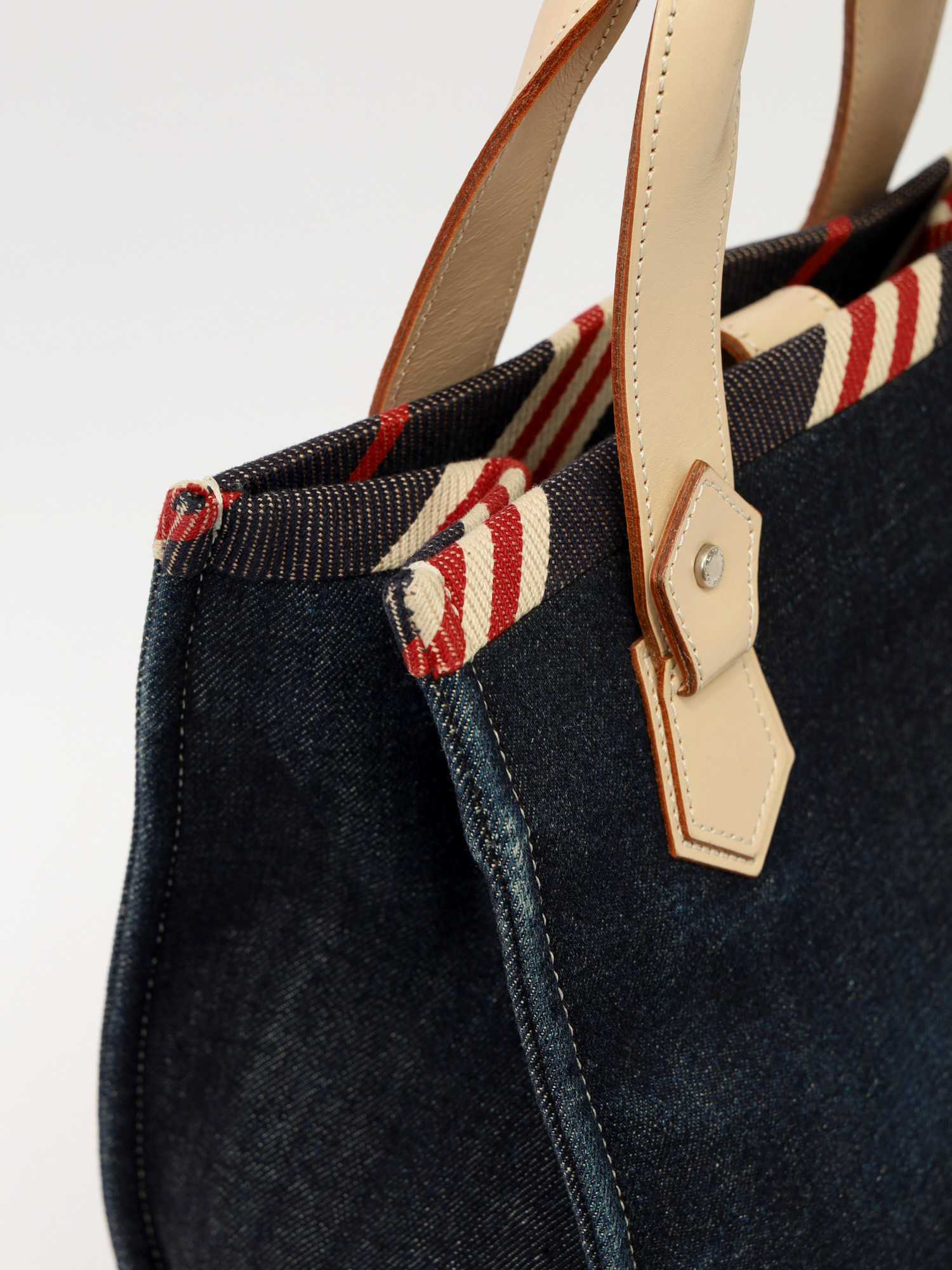 Burberry Textile Bag  5