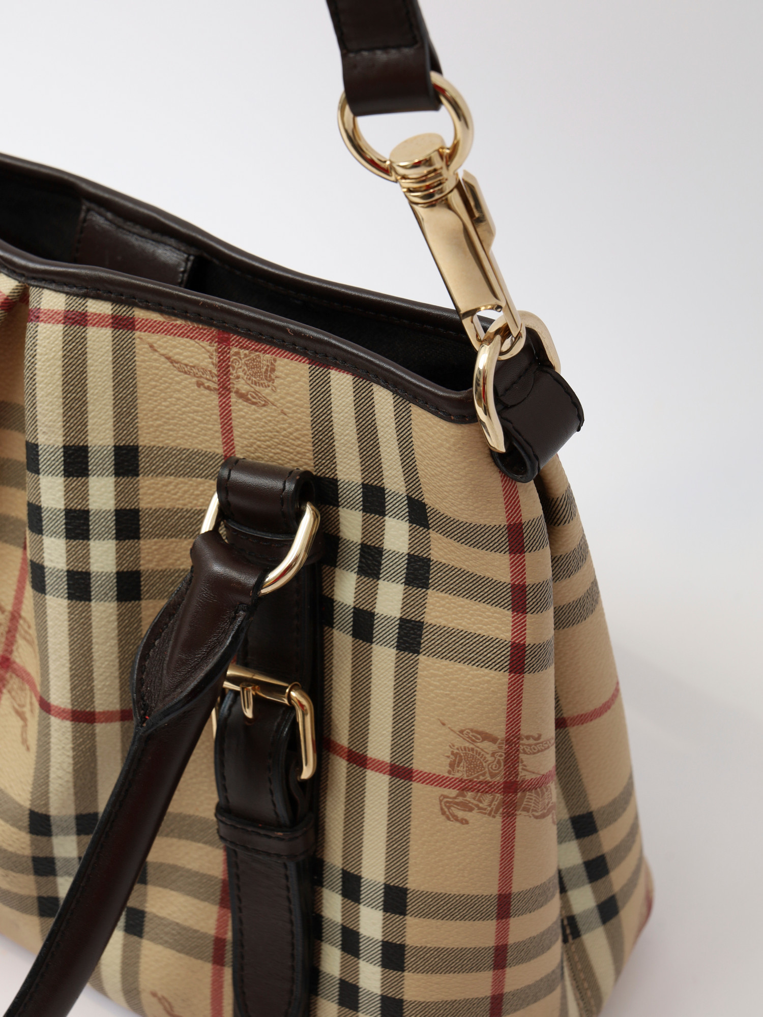 Burberry Leather Bag  6