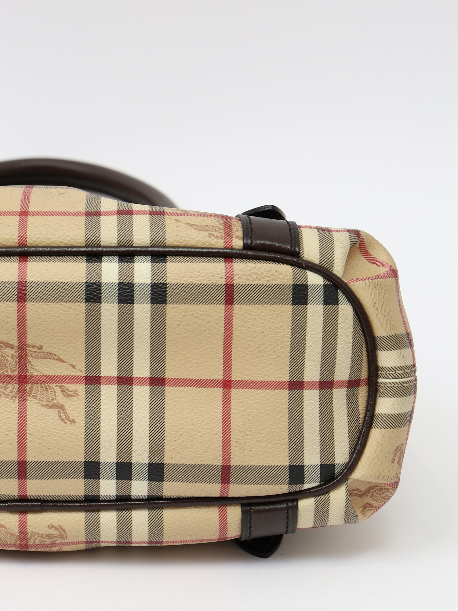 Burberry Leather Bag  9