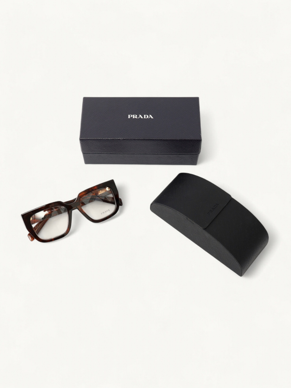 Аксессуары Prada изображение #3