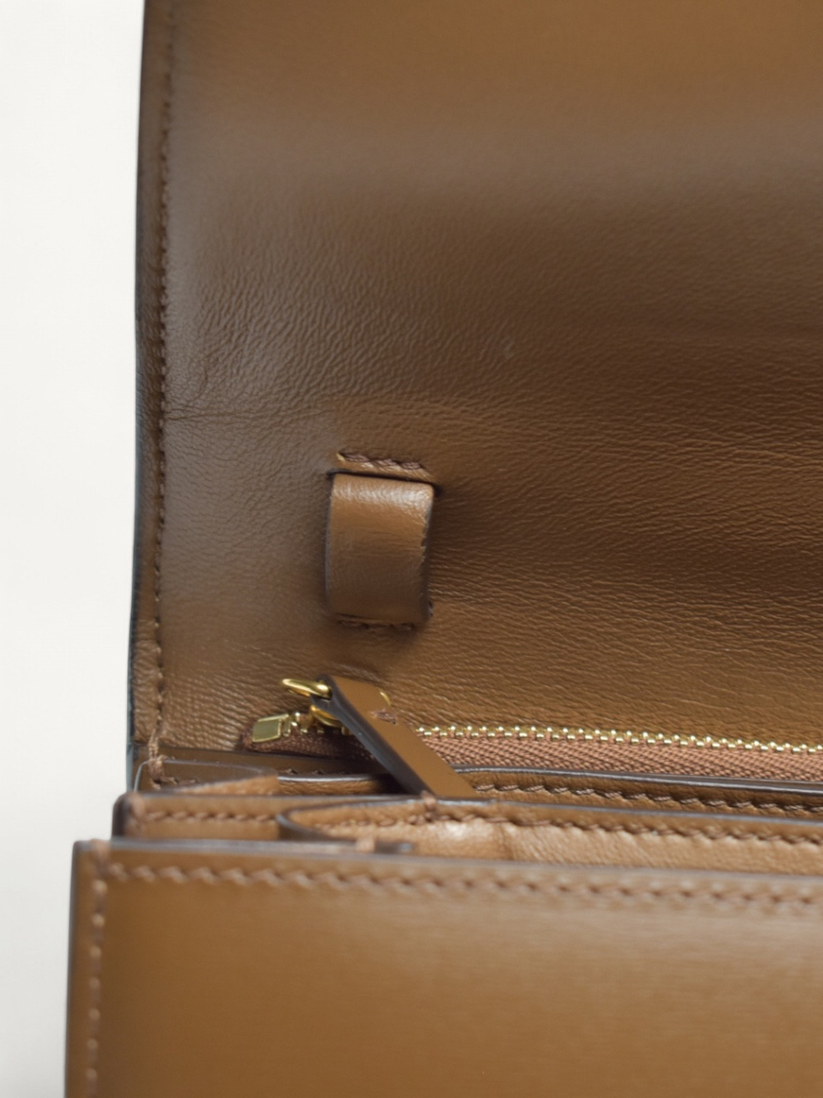 Celine Classic  7