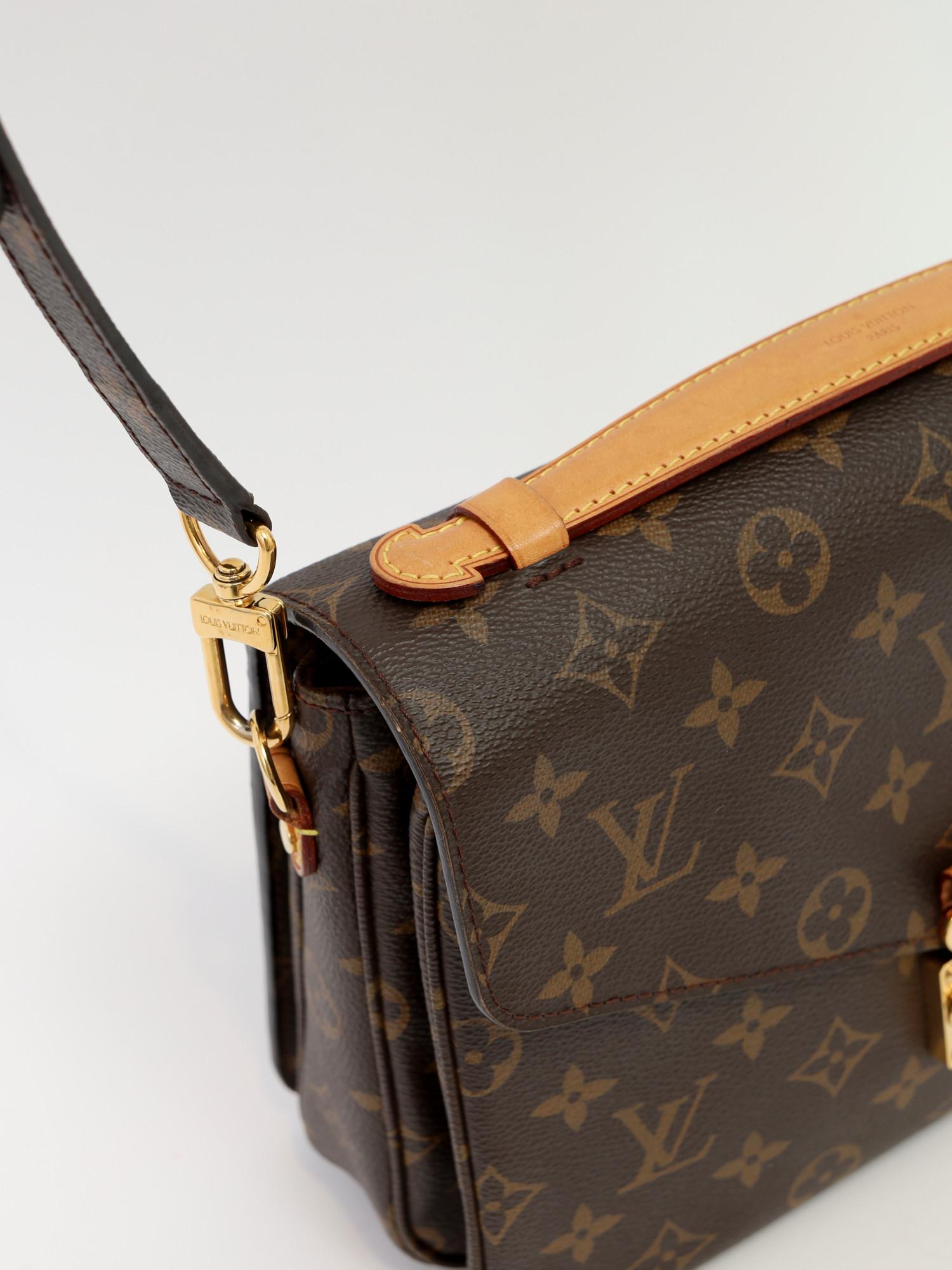 Louis Vuitton Pochette Metis  6