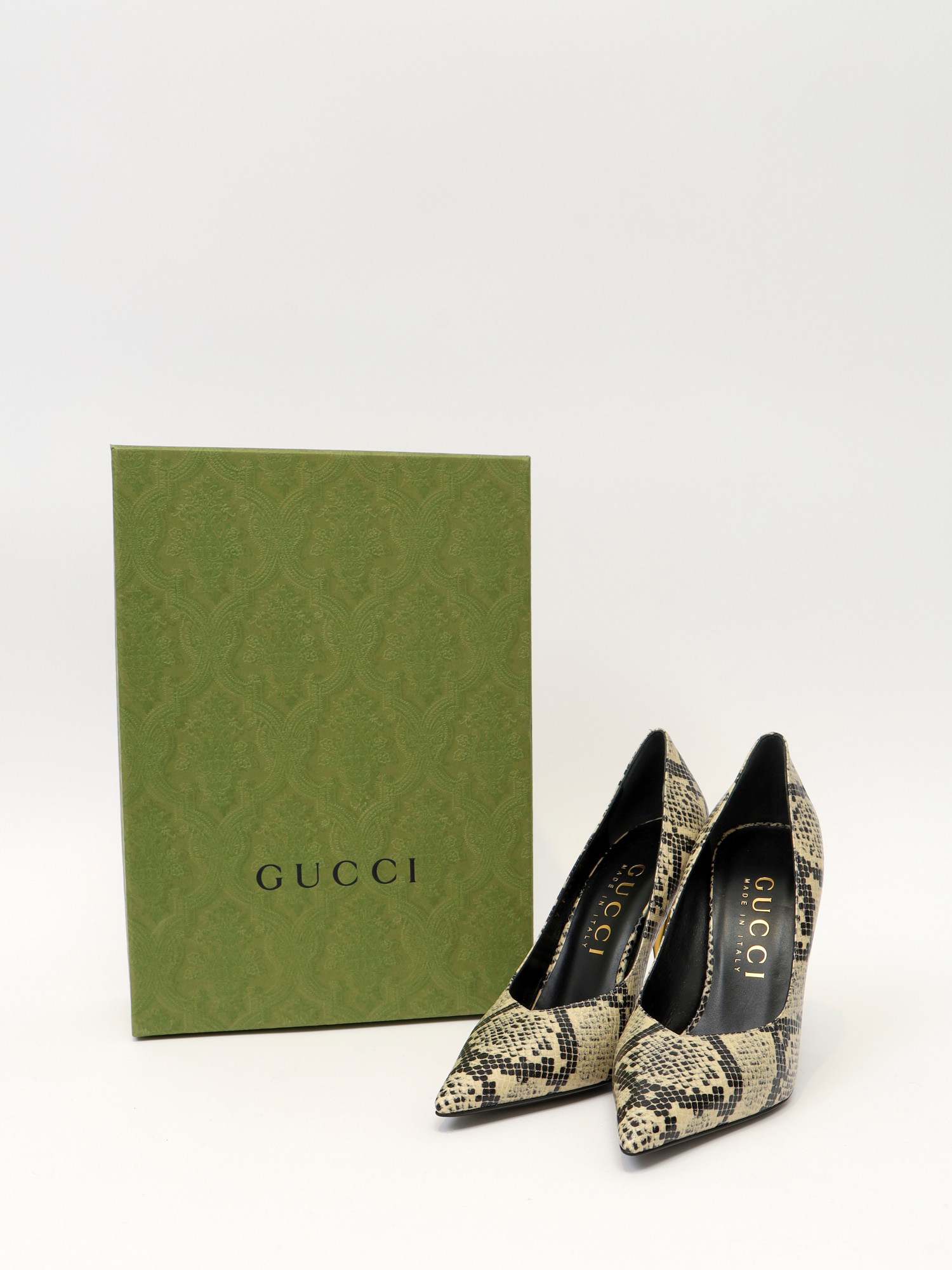 Gucci Shoes 39 2