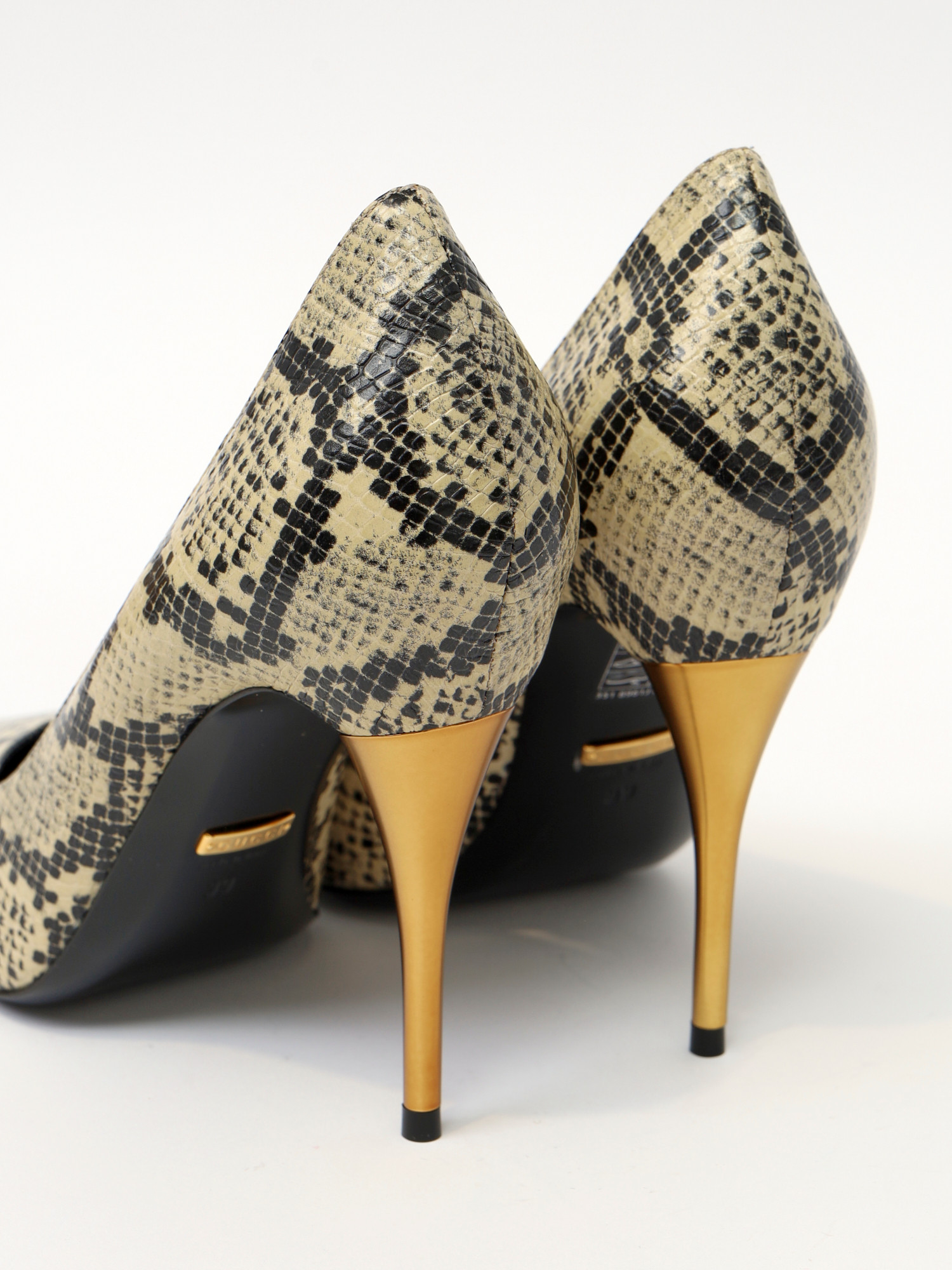 Gucci Shoes 39 8