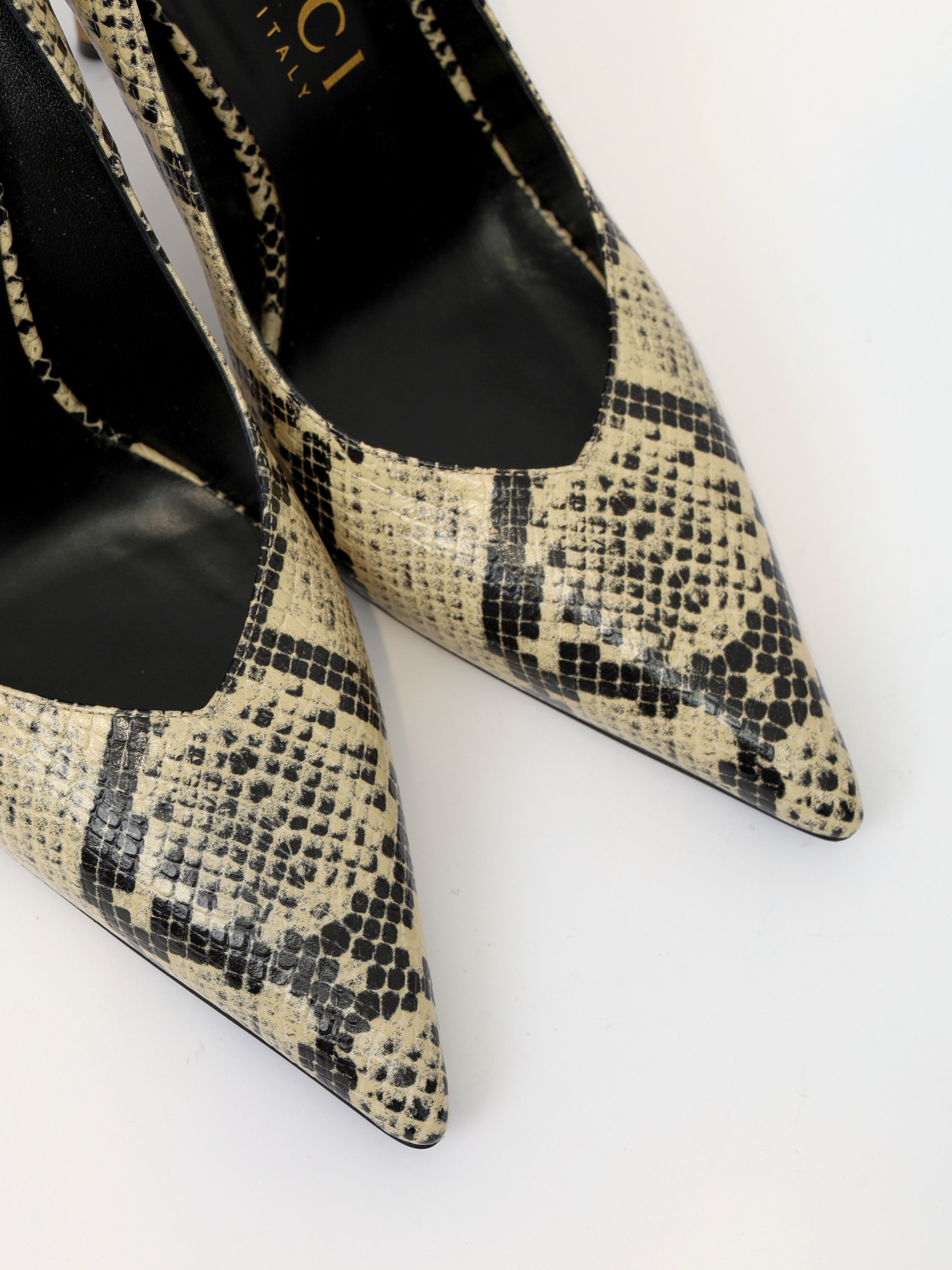 Gucci Shoes 39 7