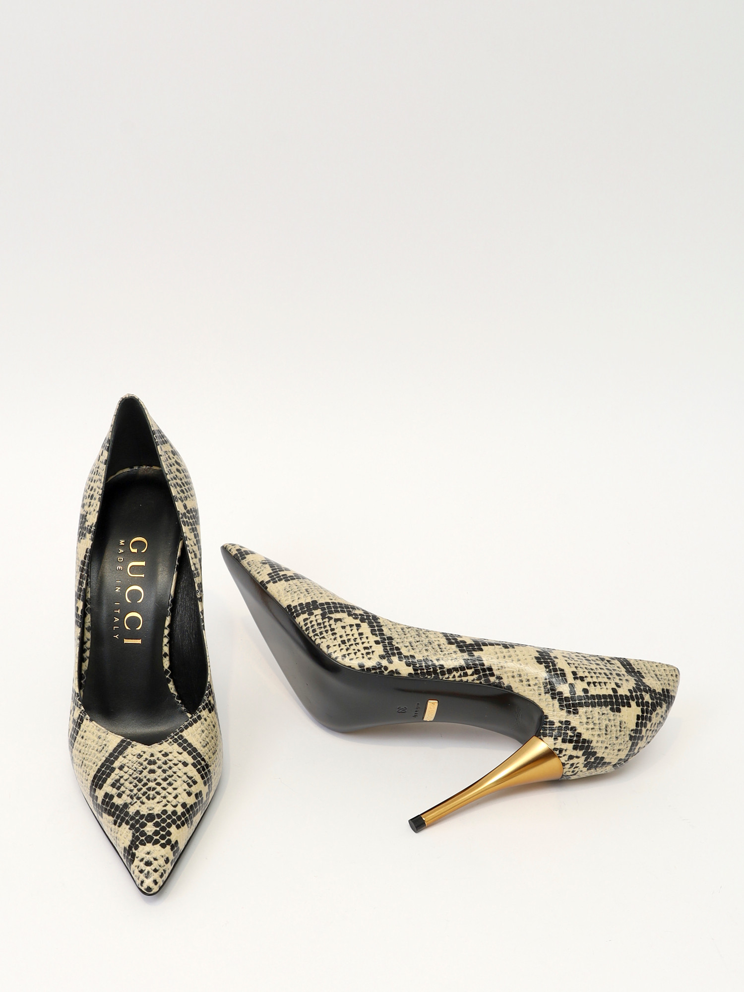 Gucci Shoes 39 9