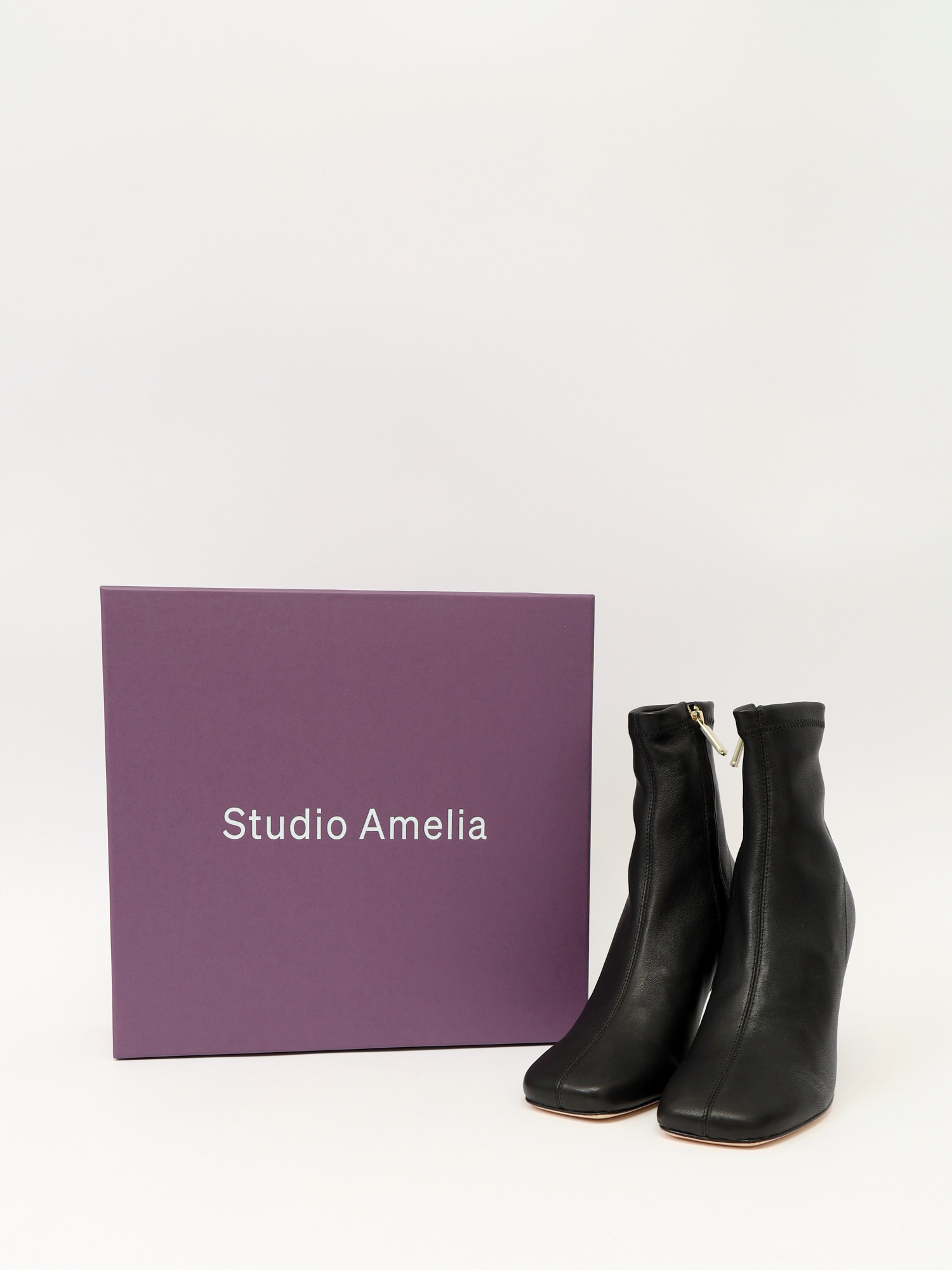 Studio Amelia Sierra 90 40 2