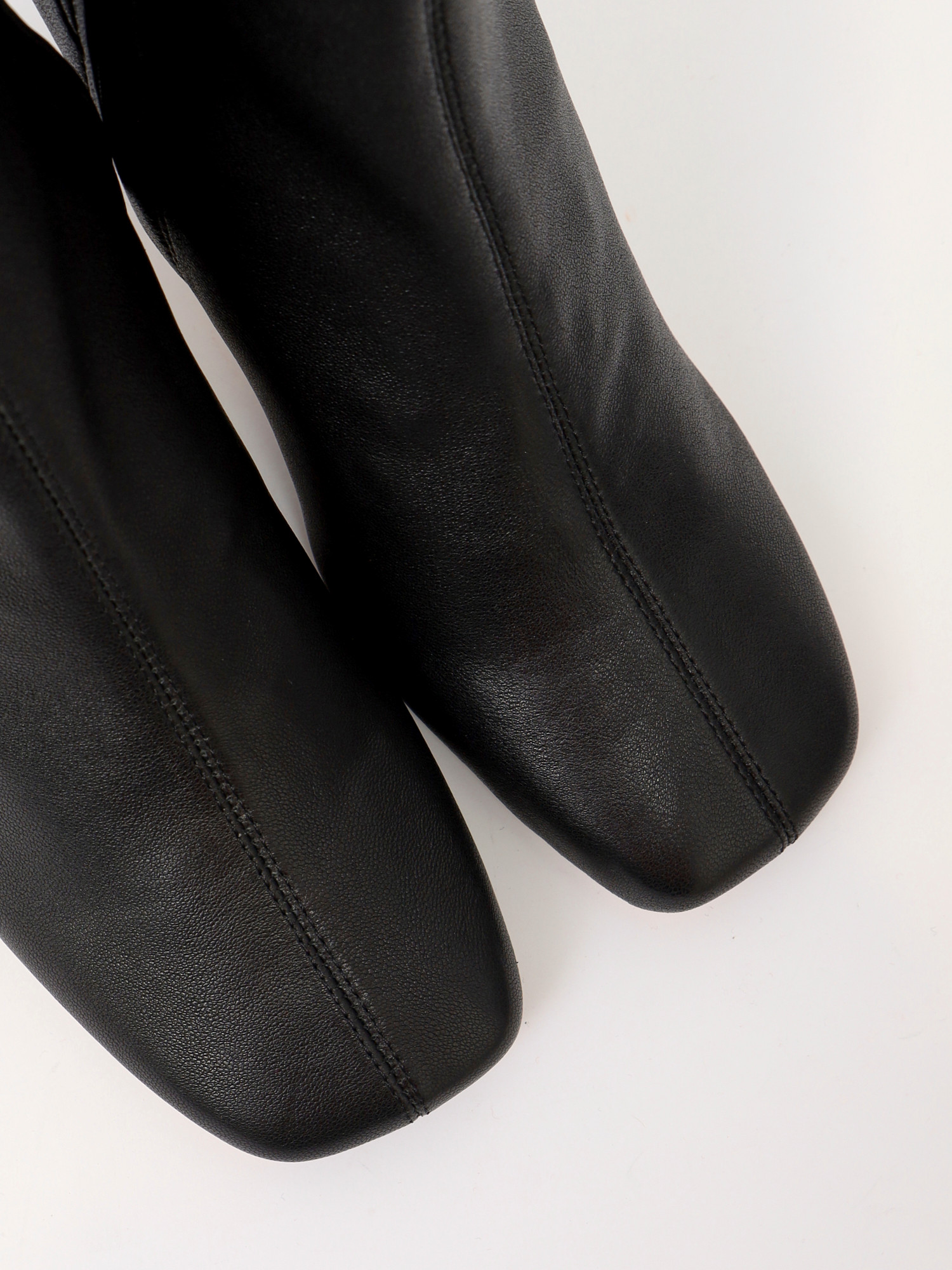 Studio Amelia Sierra 90 40 7