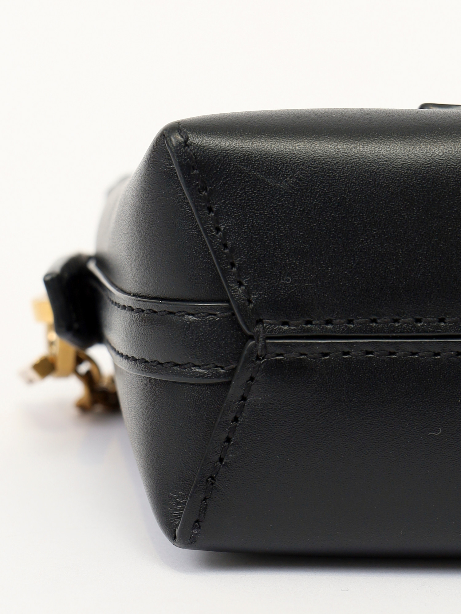 Saint Laurent Le 37  9