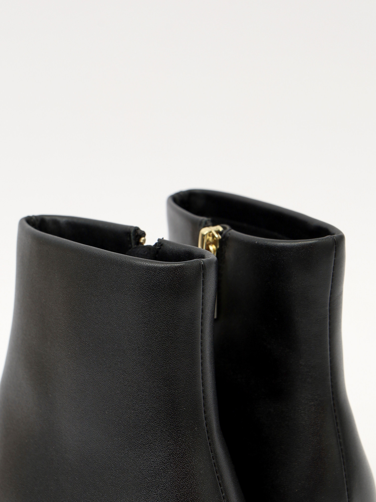 Studio Amelia Palmela 38 8