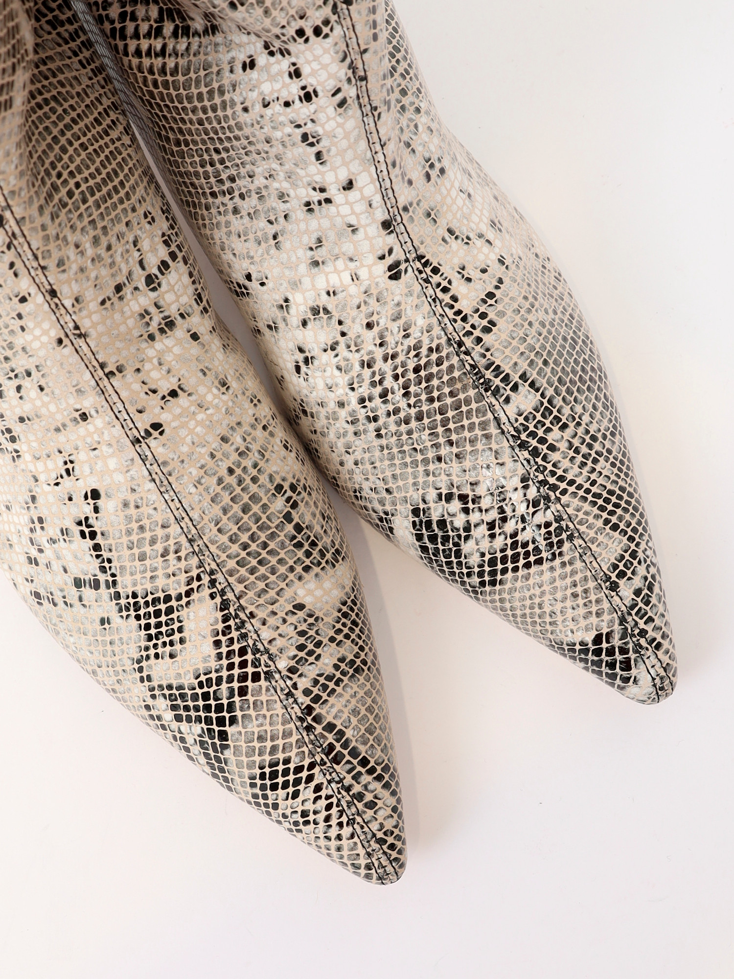 Studio Amelia Palmela 37 7