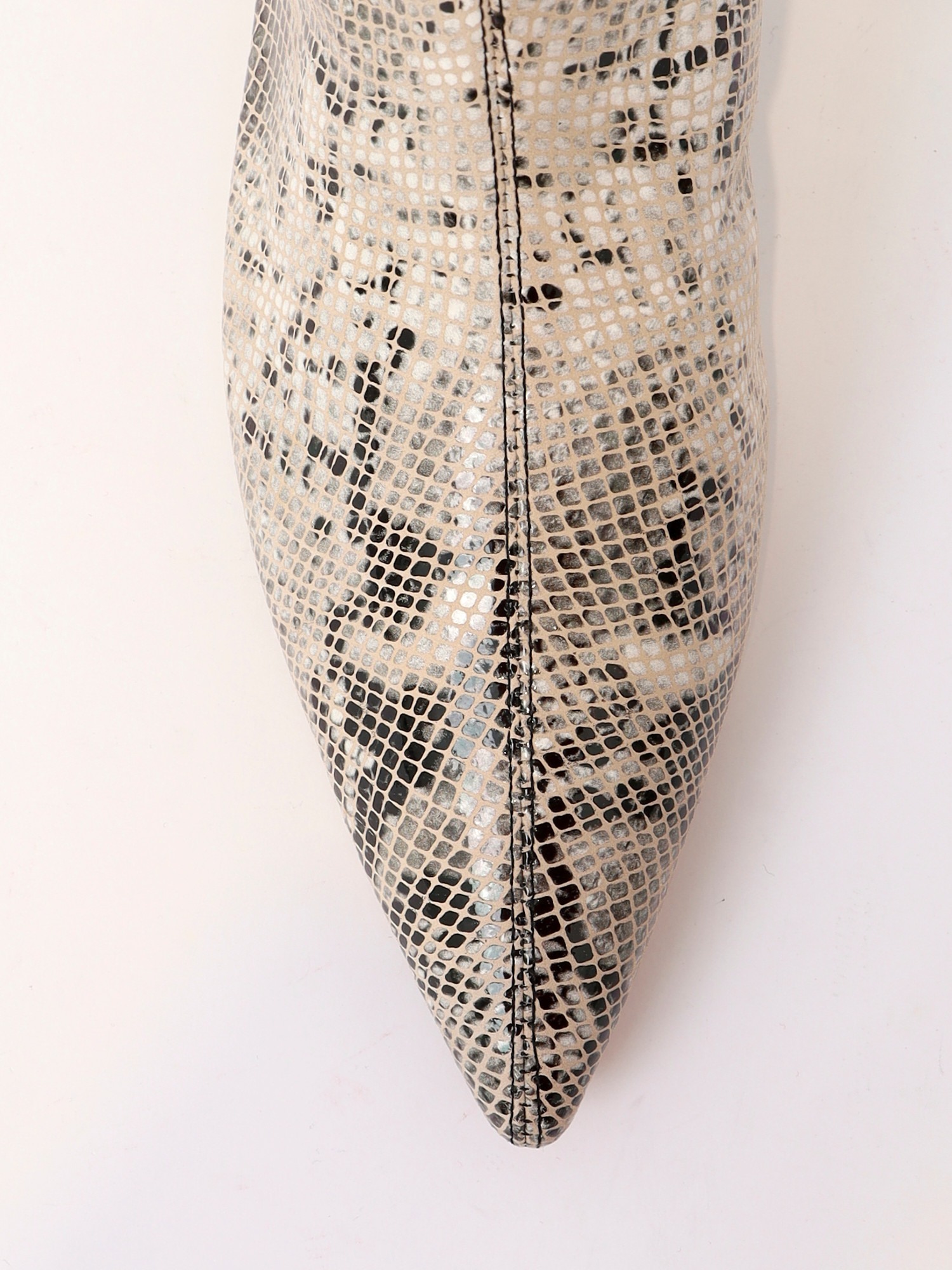 Studio Amelia Palmela 37 5