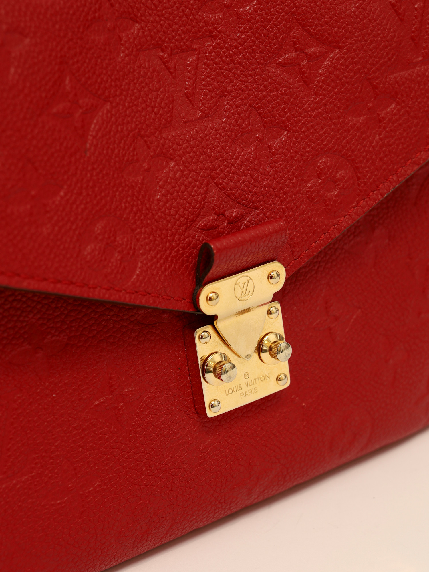 Louis Vuitton Pochette Metis  5