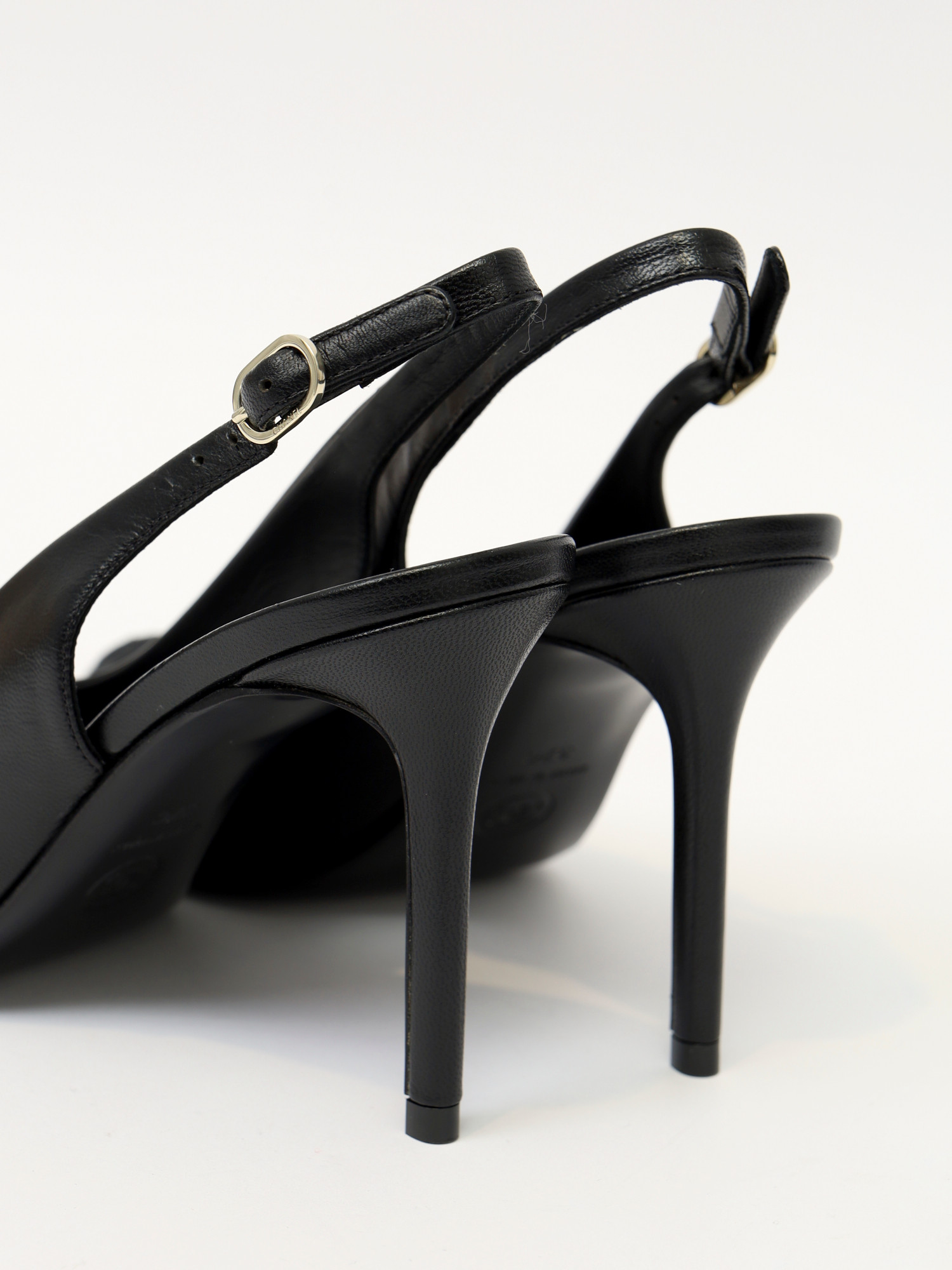 Chanel Shoes 37 8