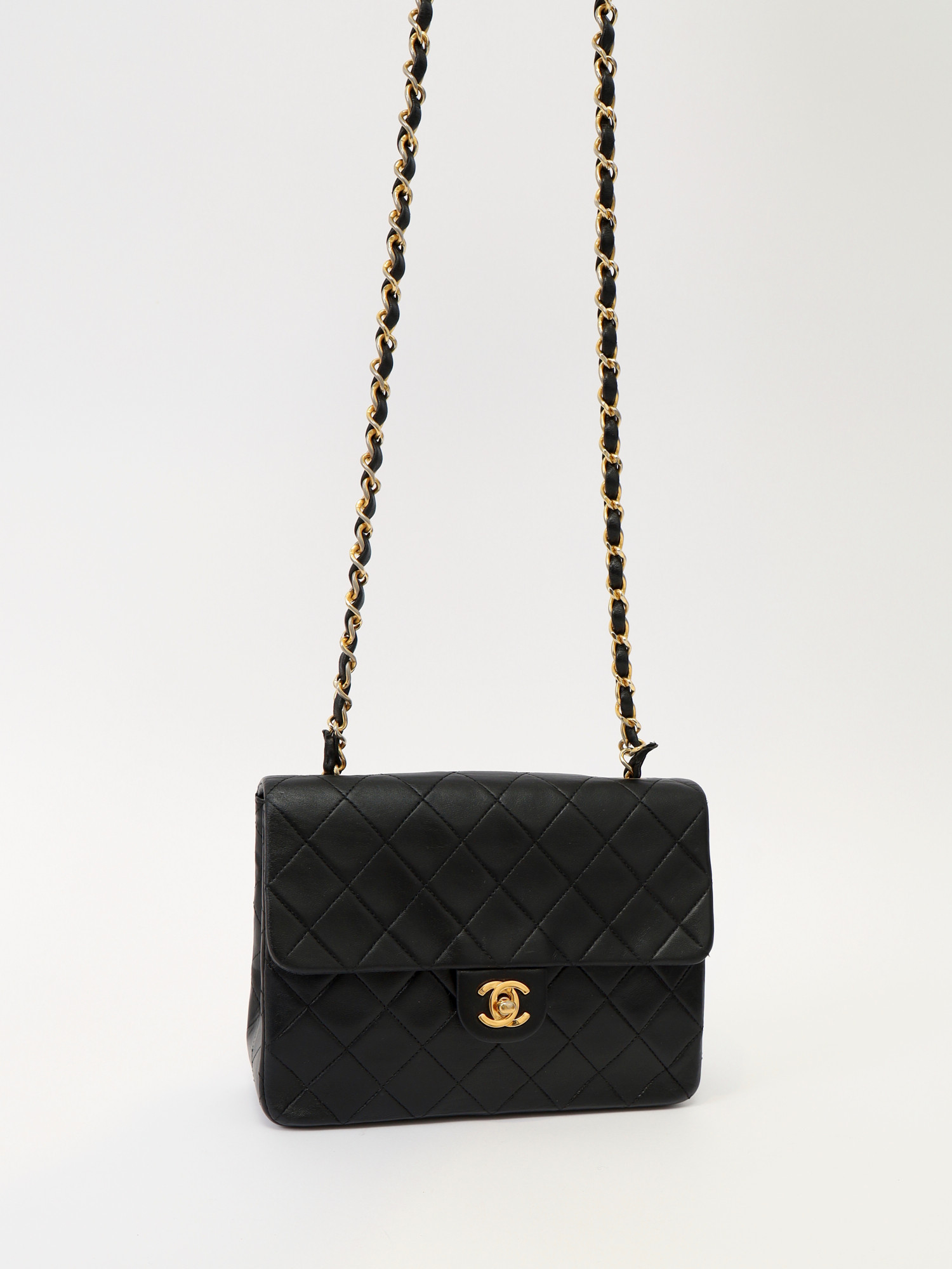 Chanel Timeless Classic 4