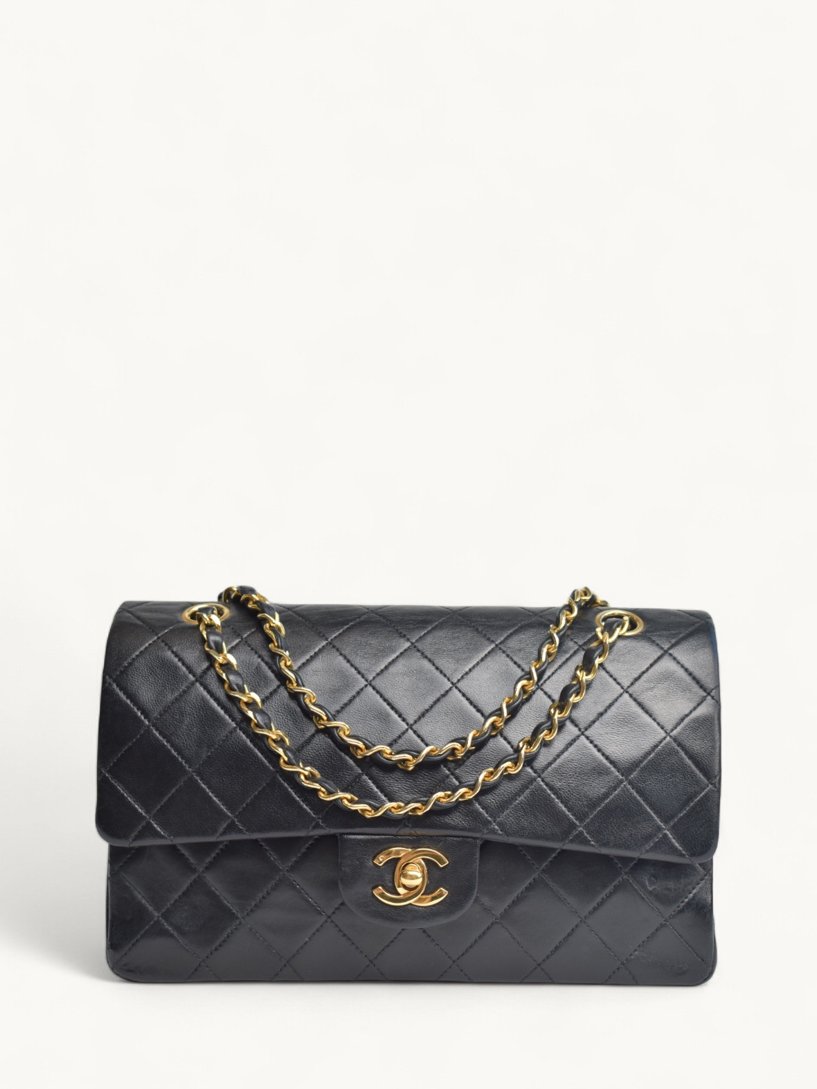 Chanel Timeless Classic  0