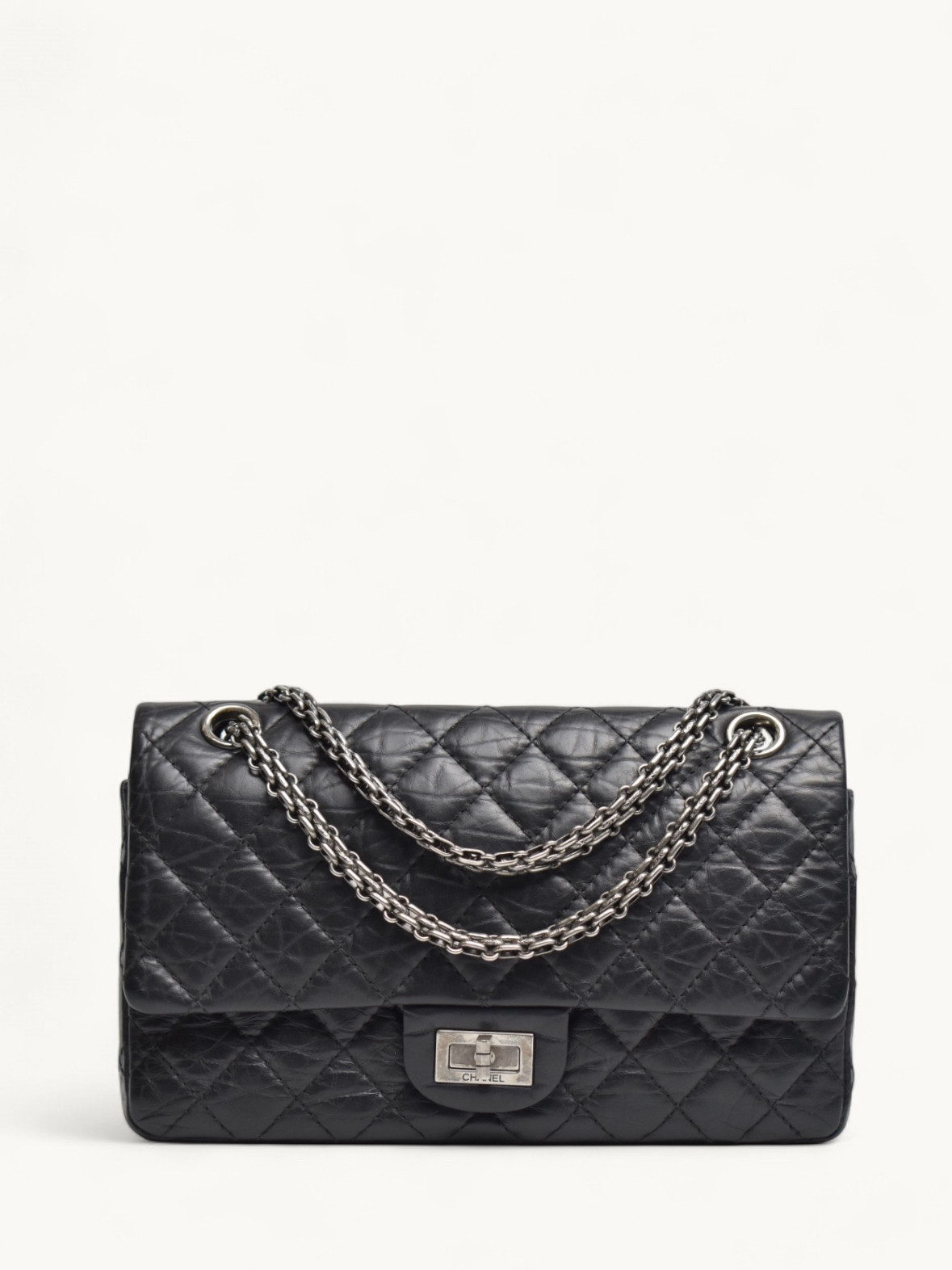 Chanel 2.55  0