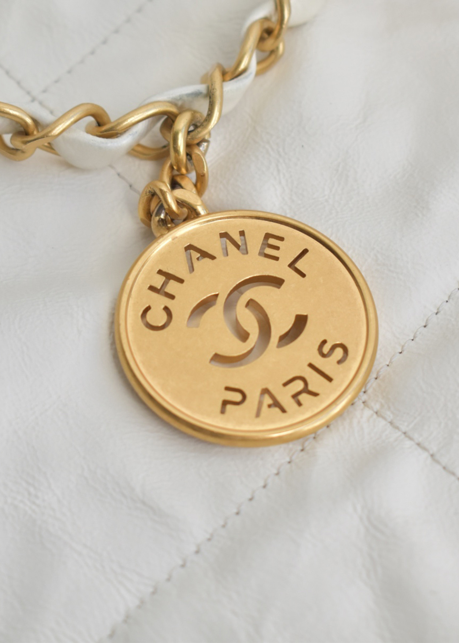 Chanel 22  7