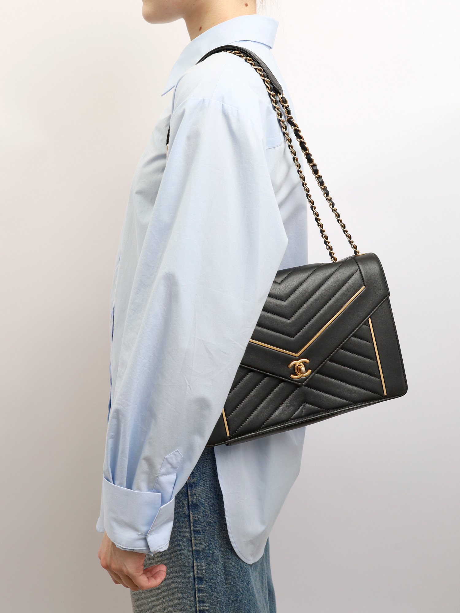 Chanel Leather Bag 1