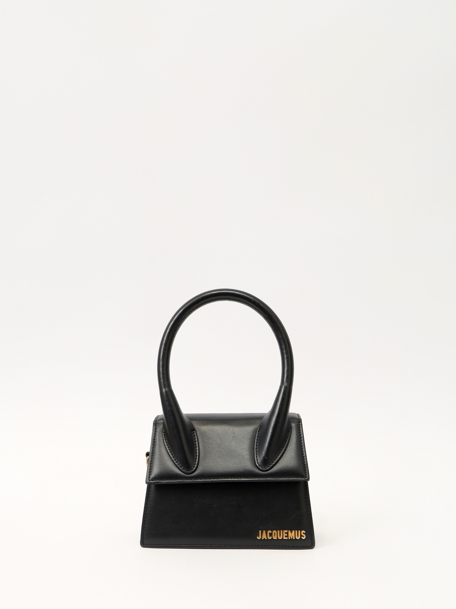 Jacquemus Le Chiquito 0