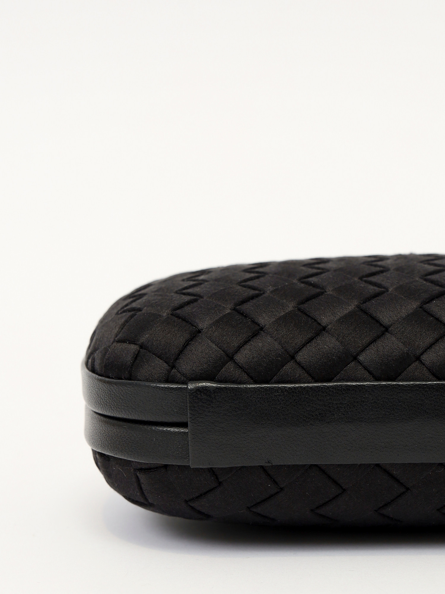Bottega Veneta Knot 7