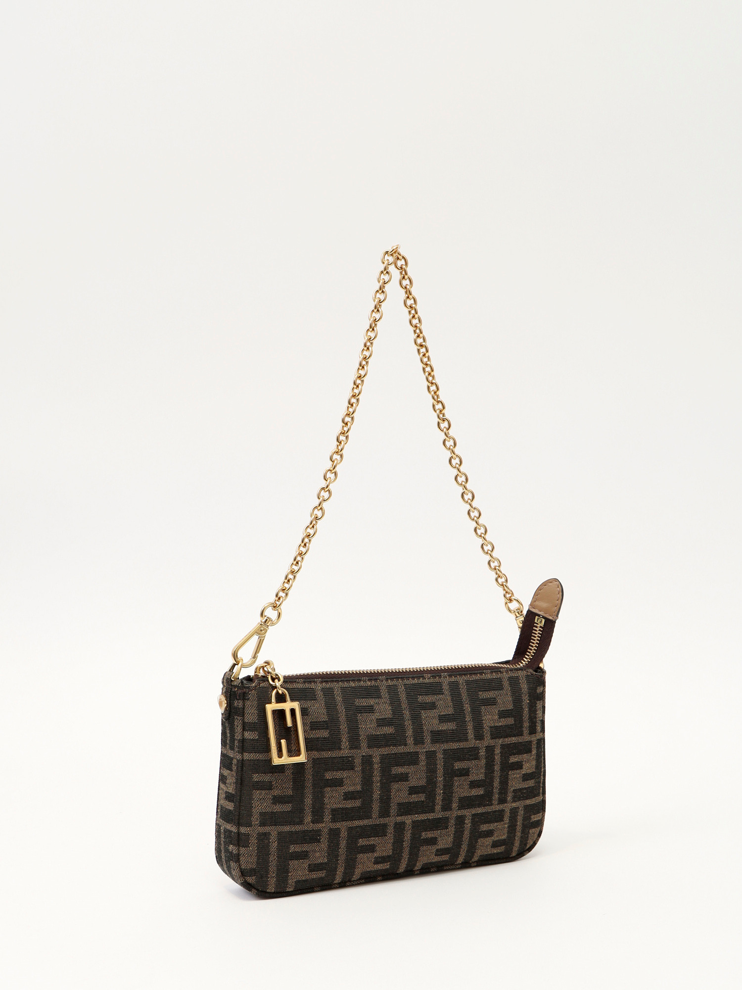 Сумки Fendi Baguette Pouch изображение #3