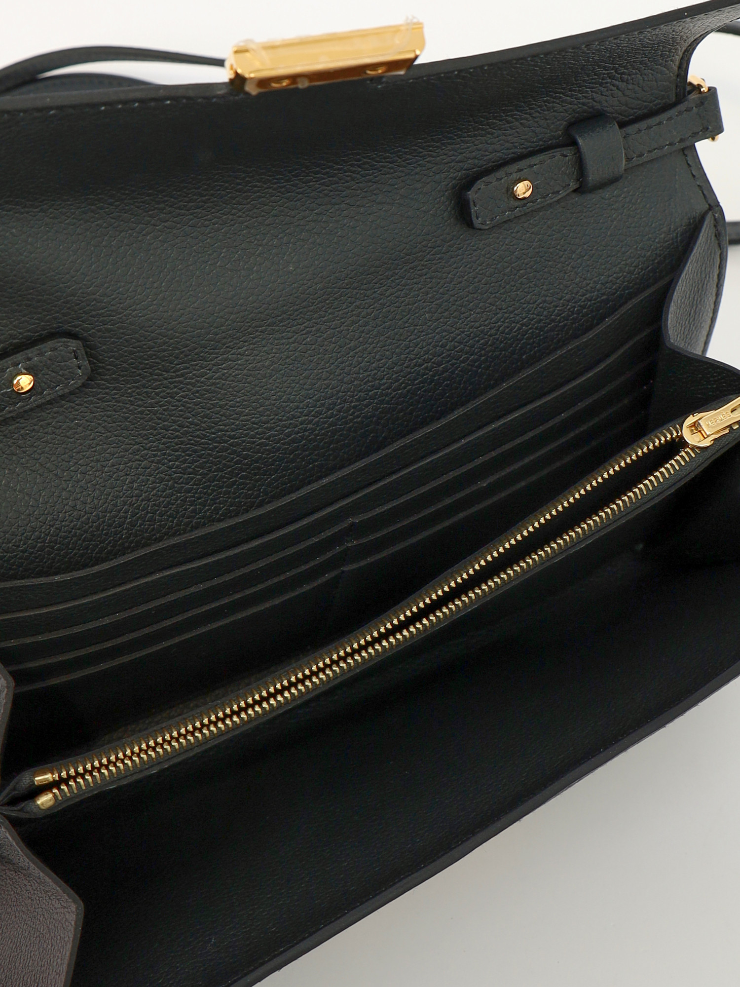 Hermes Constance To Go  11